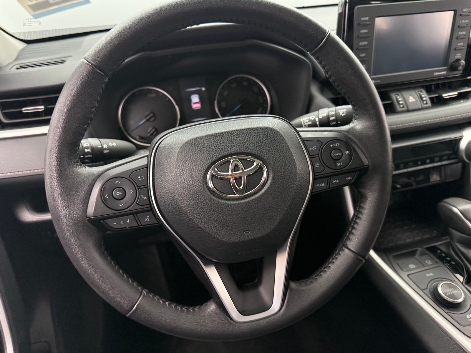 Thumbnail: 2022 Toyota RAV4 - 4