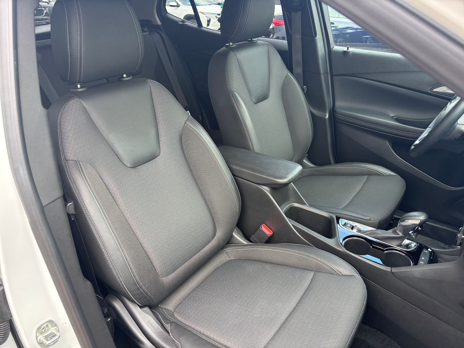 Thumbnail: 2025 Buick Encore GX - 2