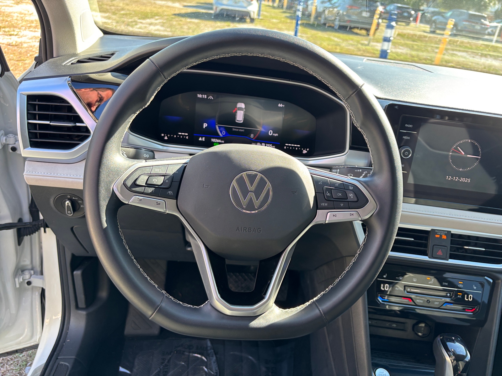 Thumbnail: 2025 Volkswagen Taos - 5