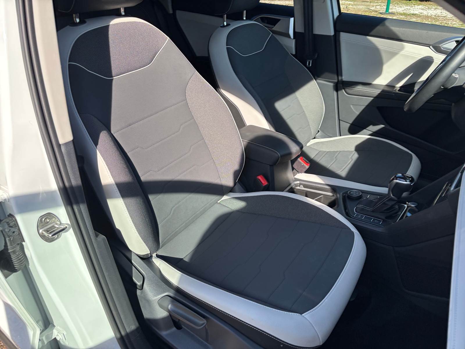 Thumbnail: 2025 Volkswagen Taos - 2