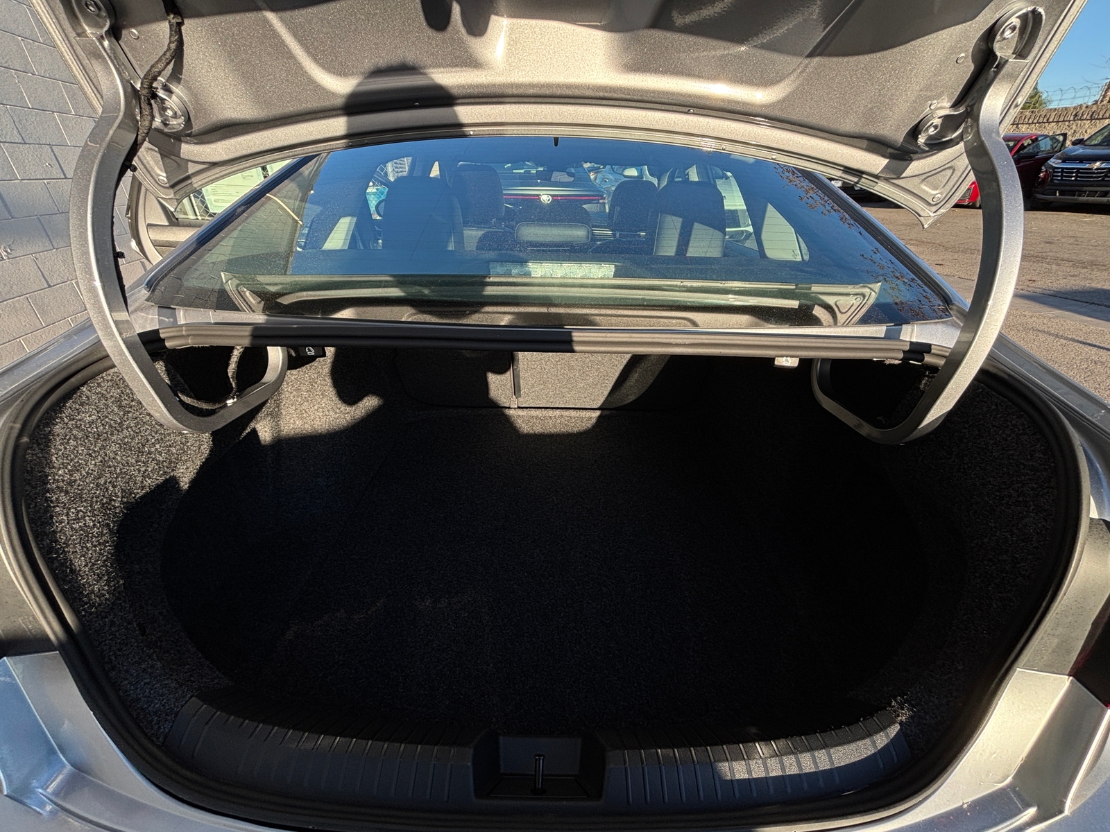 Thumbnail: 2025 Volkswagen Jetta - 5