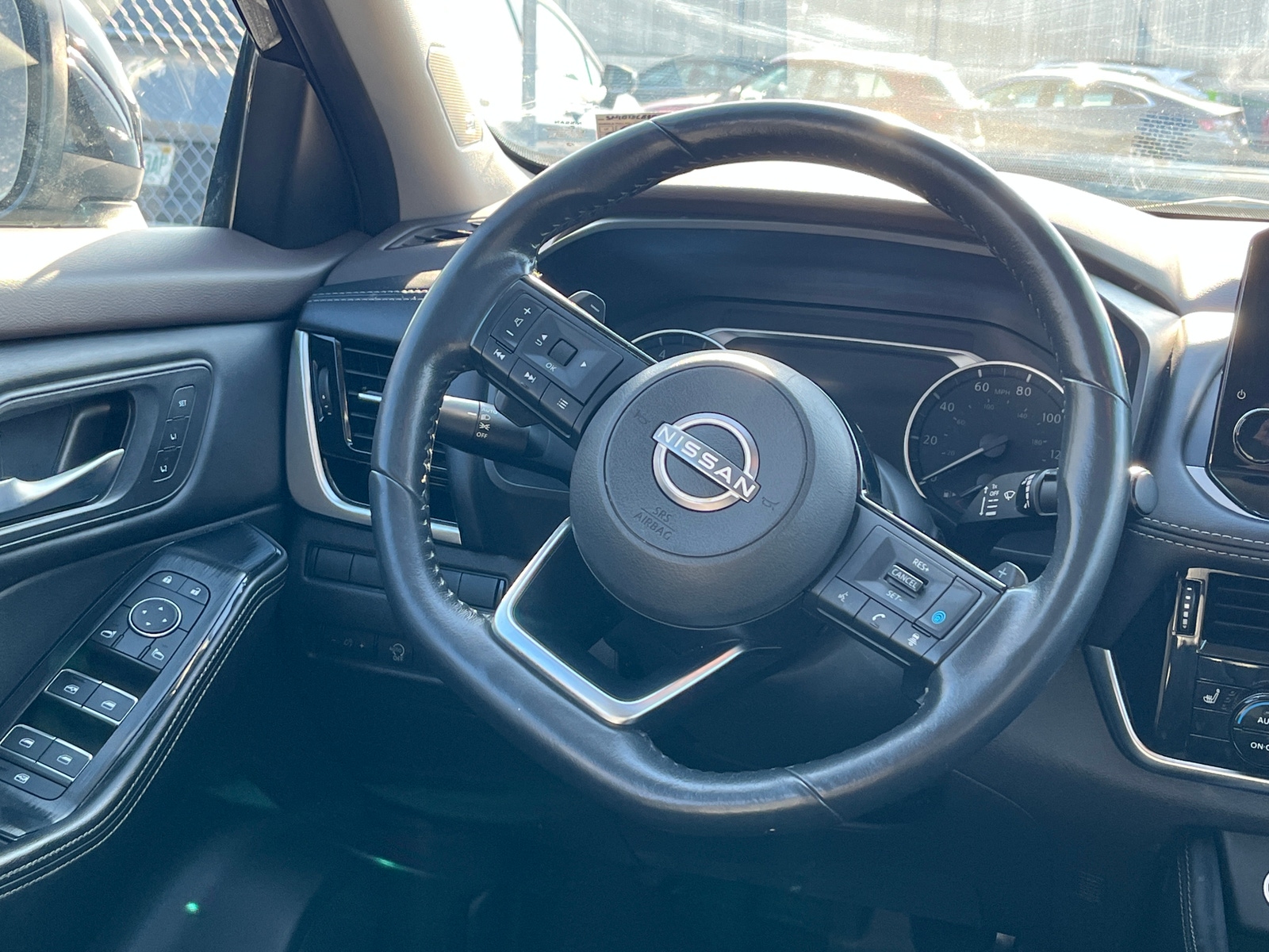 Thumbnail: 2023 Nissan Rogue - 3