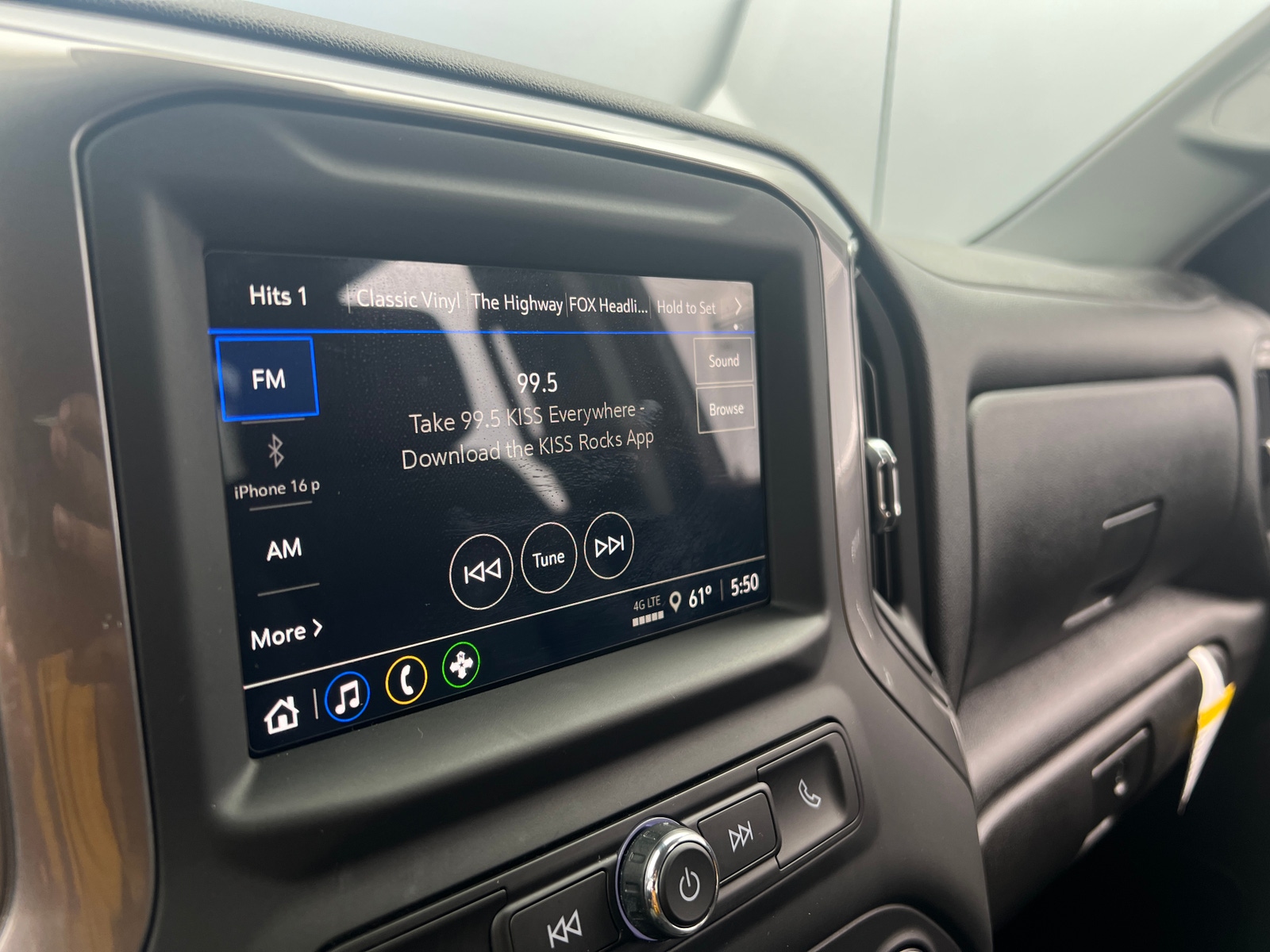 Thumbnail: 2025 Chevrolet Silverado 1500 - 4