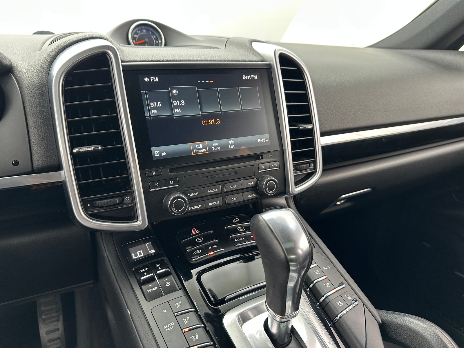 Thumbnail: 2017 Porsche Cayenne - 3