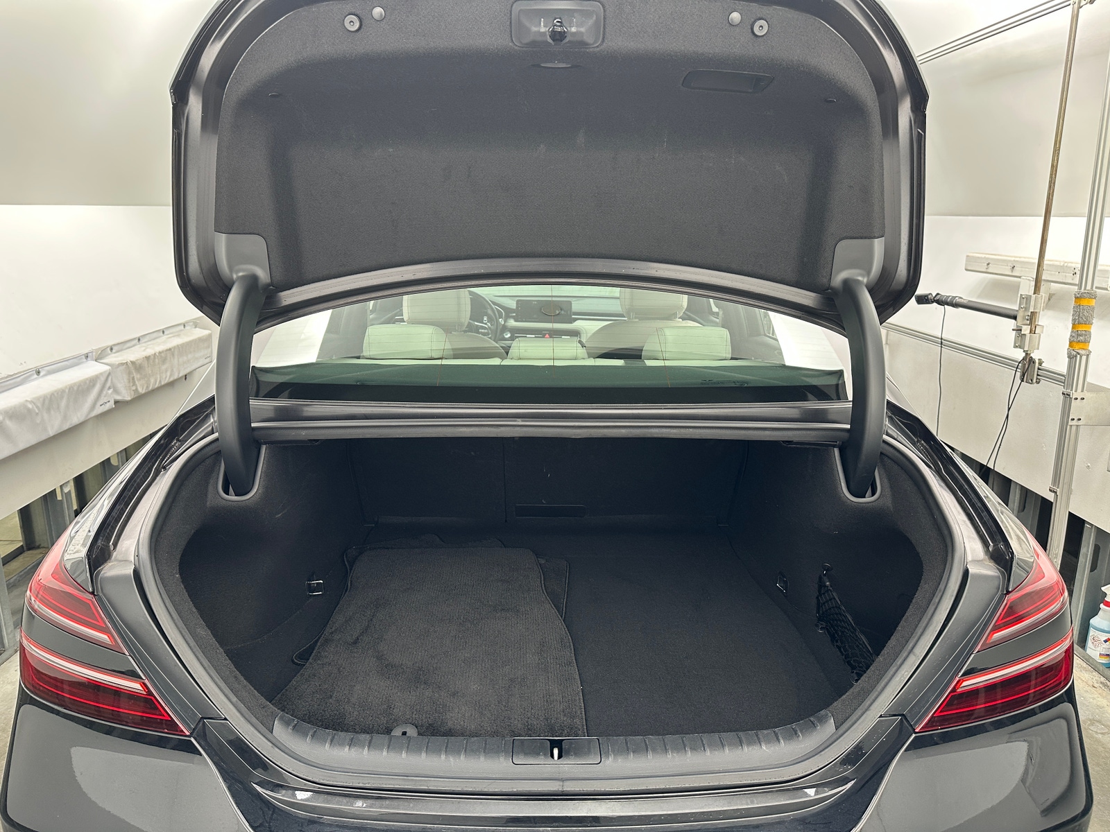 Thumbnail: 2025 Genesis G70 - 6