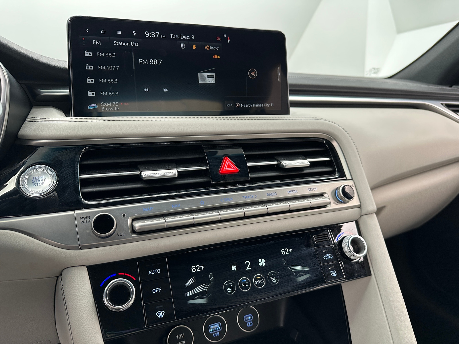 Thumbnail: 2025 Genesis G70 - 3