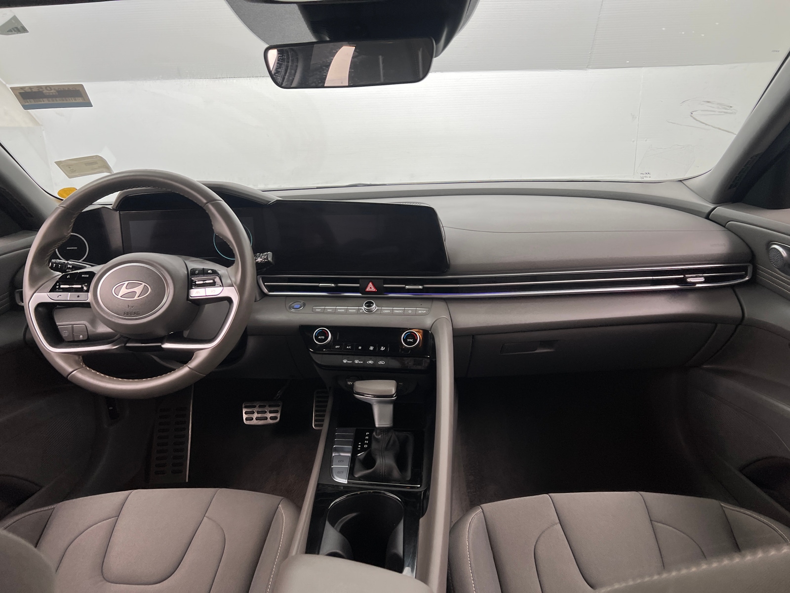 Thumbnail: 2025 Hyundai Elantra - 3