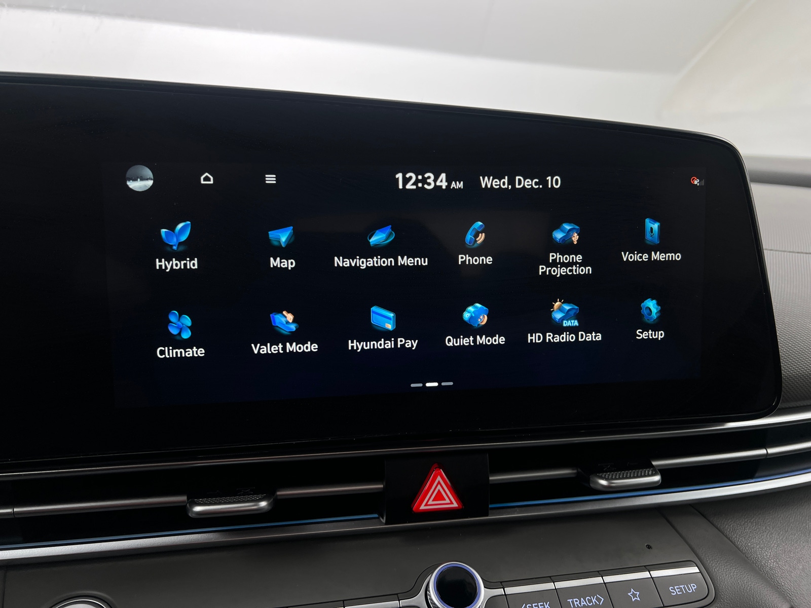 Thumbnail: 2025 Hyundai Elantra - 4