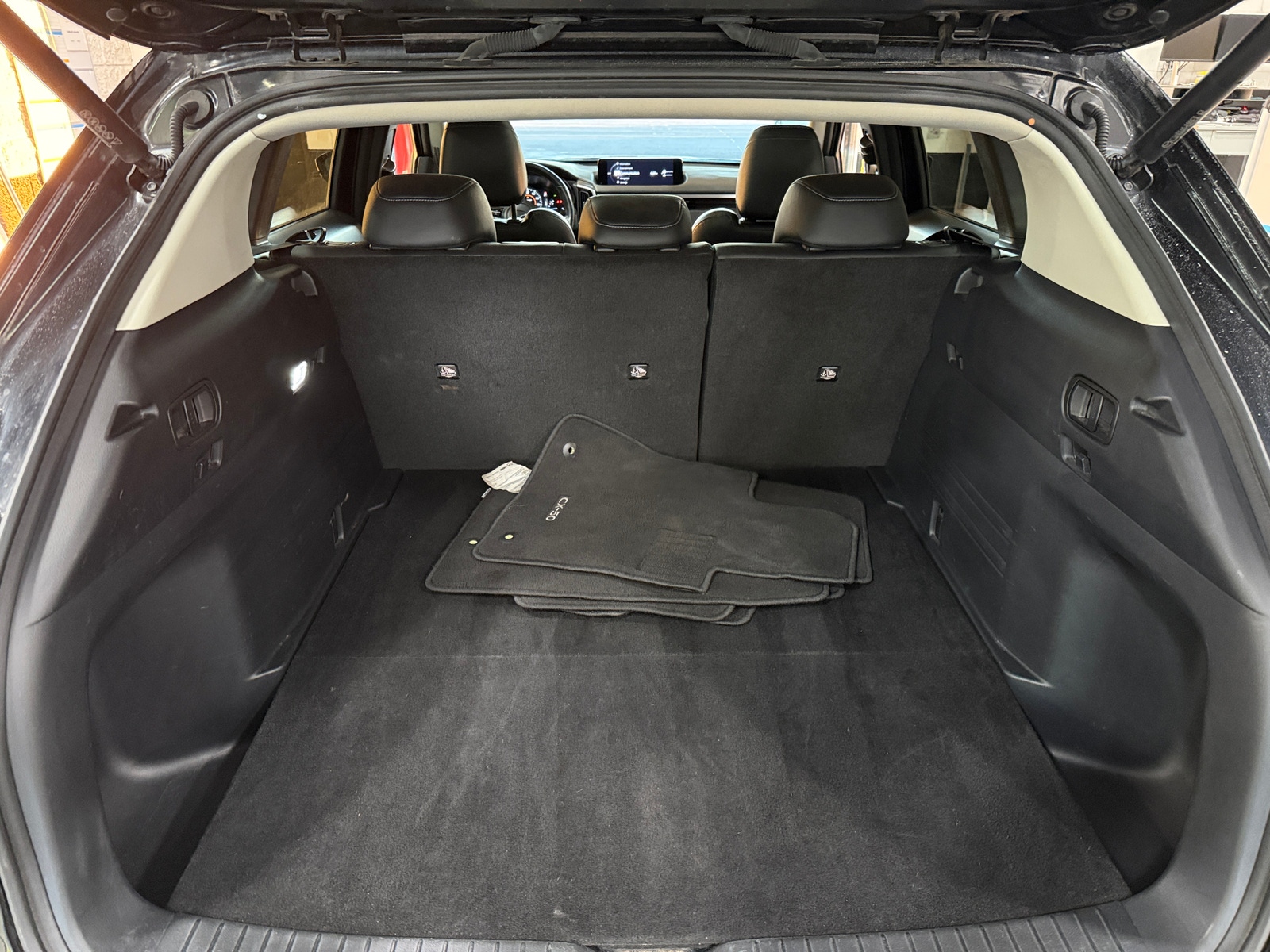 Thumbnail: 2023 Mazda CX-50 - 6