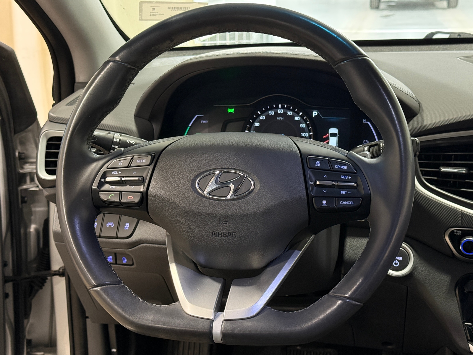 Thumbnail: 2019 Hyundai Ioniq - 4