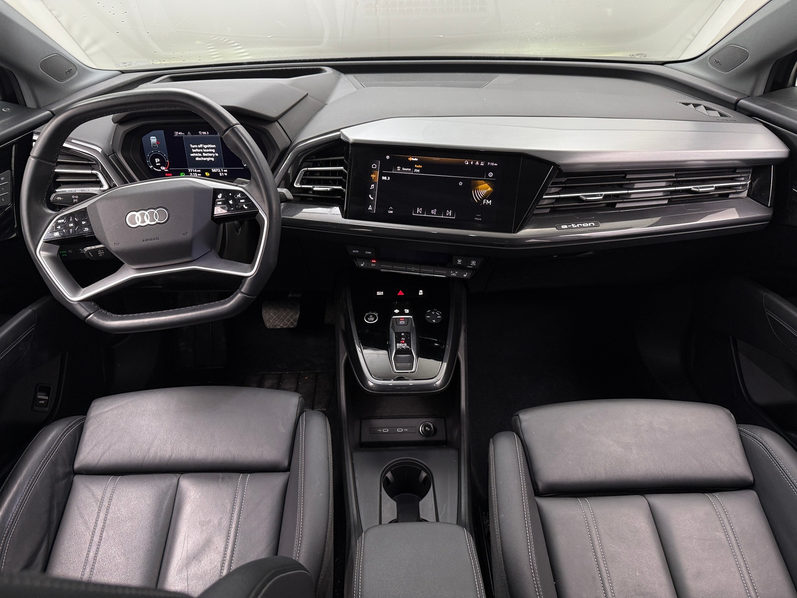 Thumbnail: 2022 Audi Q4 e-tron - 2