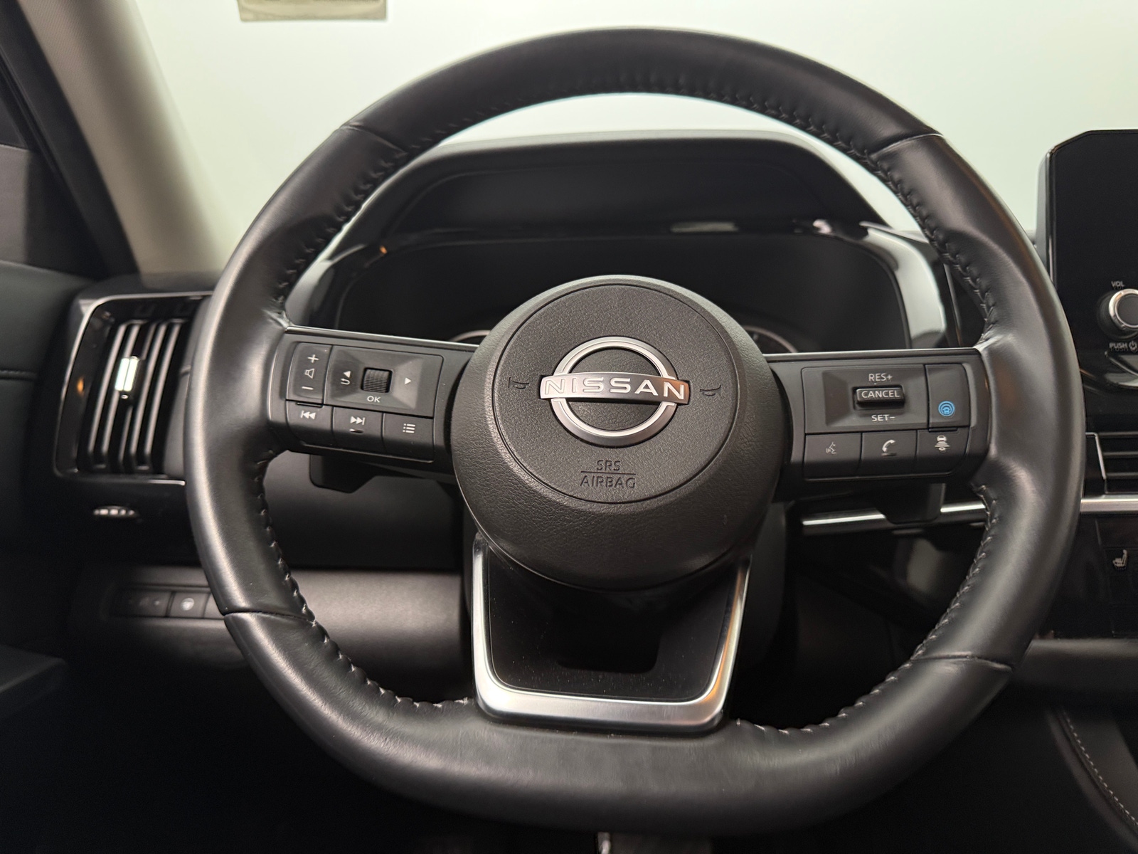 Thumbnail: 2024 Nissan Pathfinder - 5