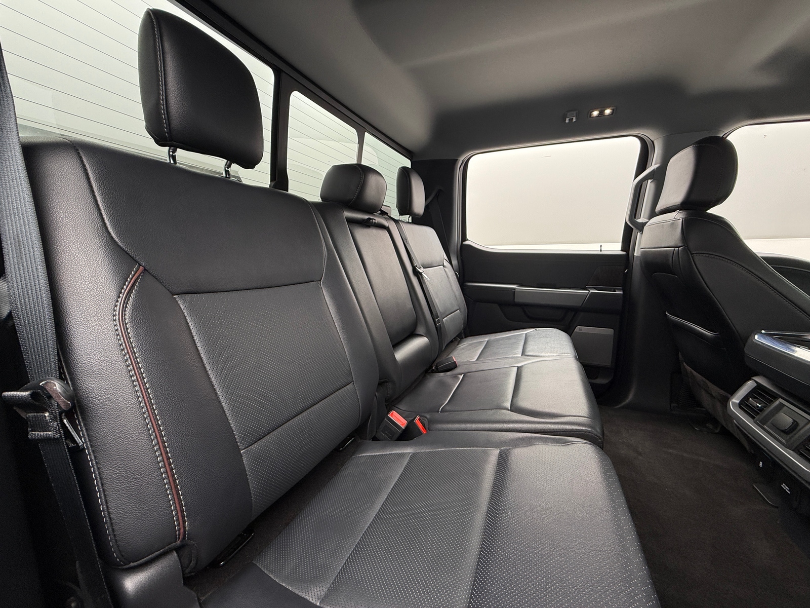 Thumbnail: 2022 Ford Econoline - 6