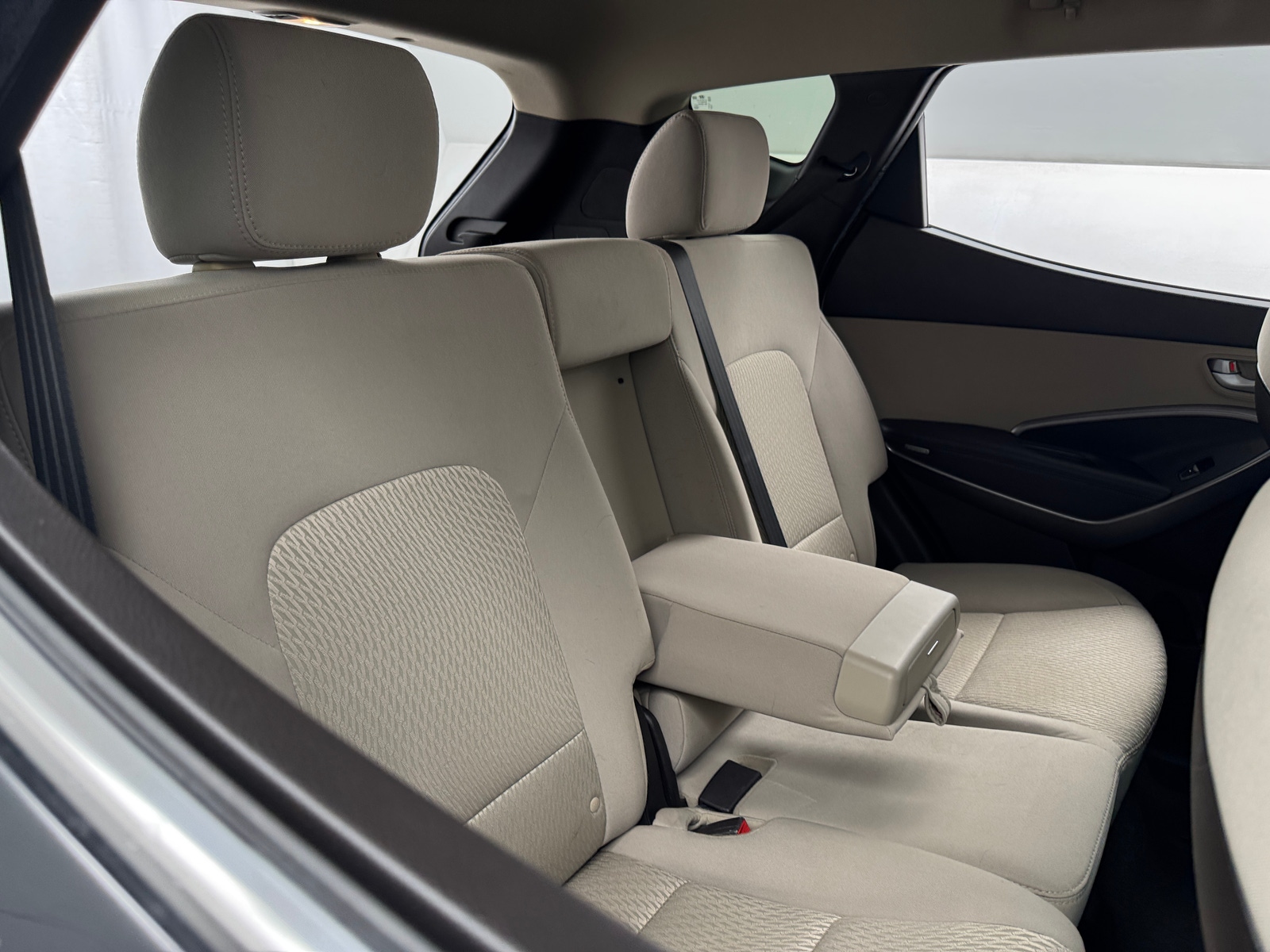 Thumbnail: 2016 Hyundai Santa Fe - 6