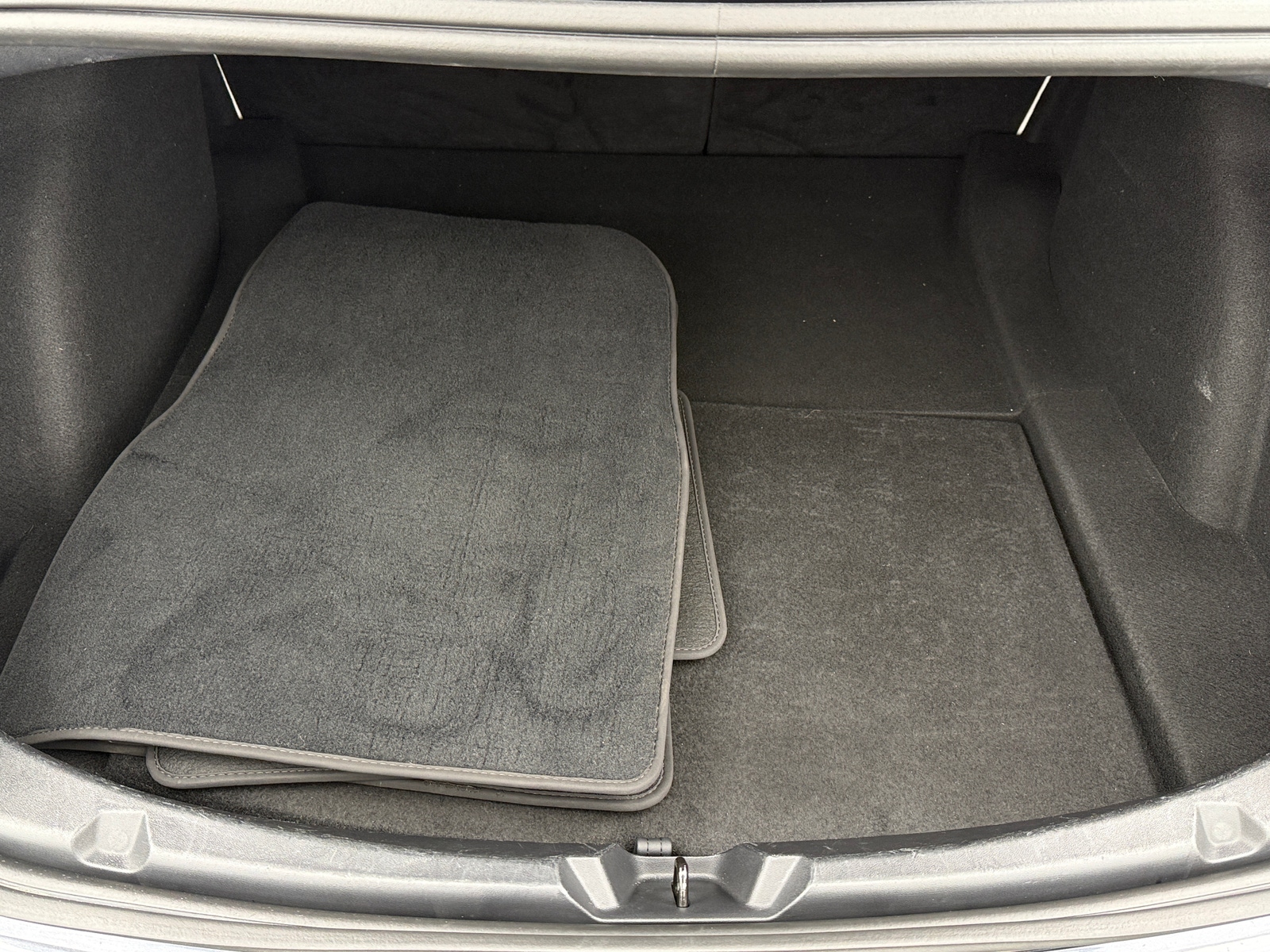 Thumbnail: 2022 Tesla Model 3 - 7