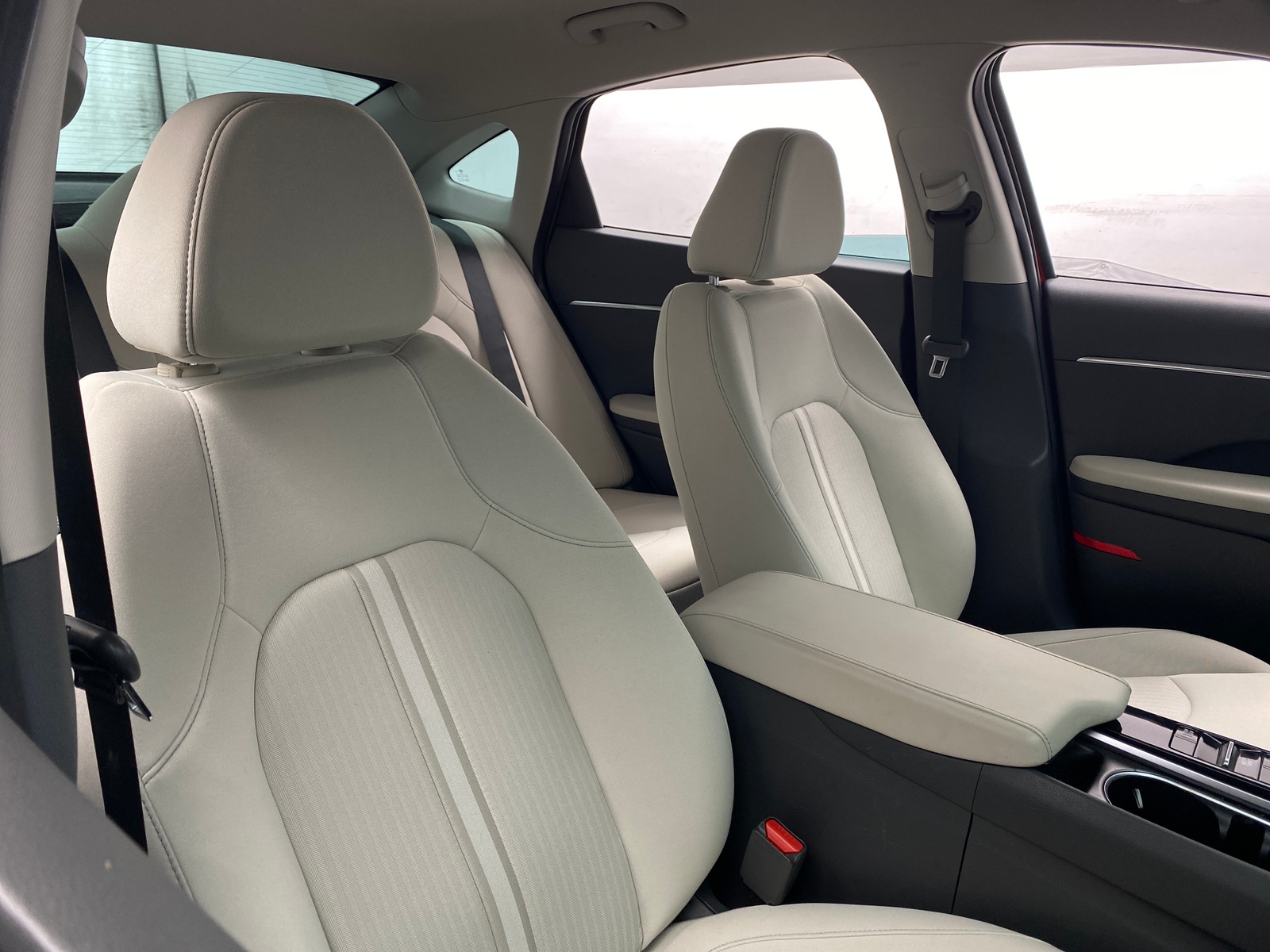 Thumbnail: 2023 Hyundai Sonata - 2