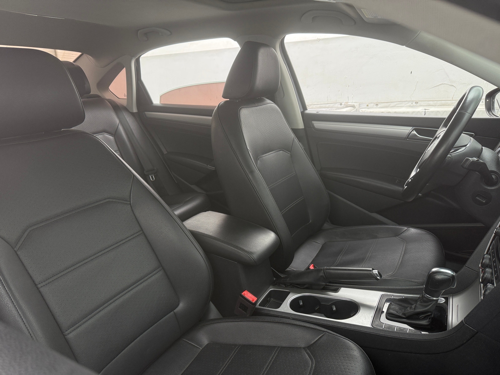 Thumbnail: 2019 Volkswagen Passat - 2