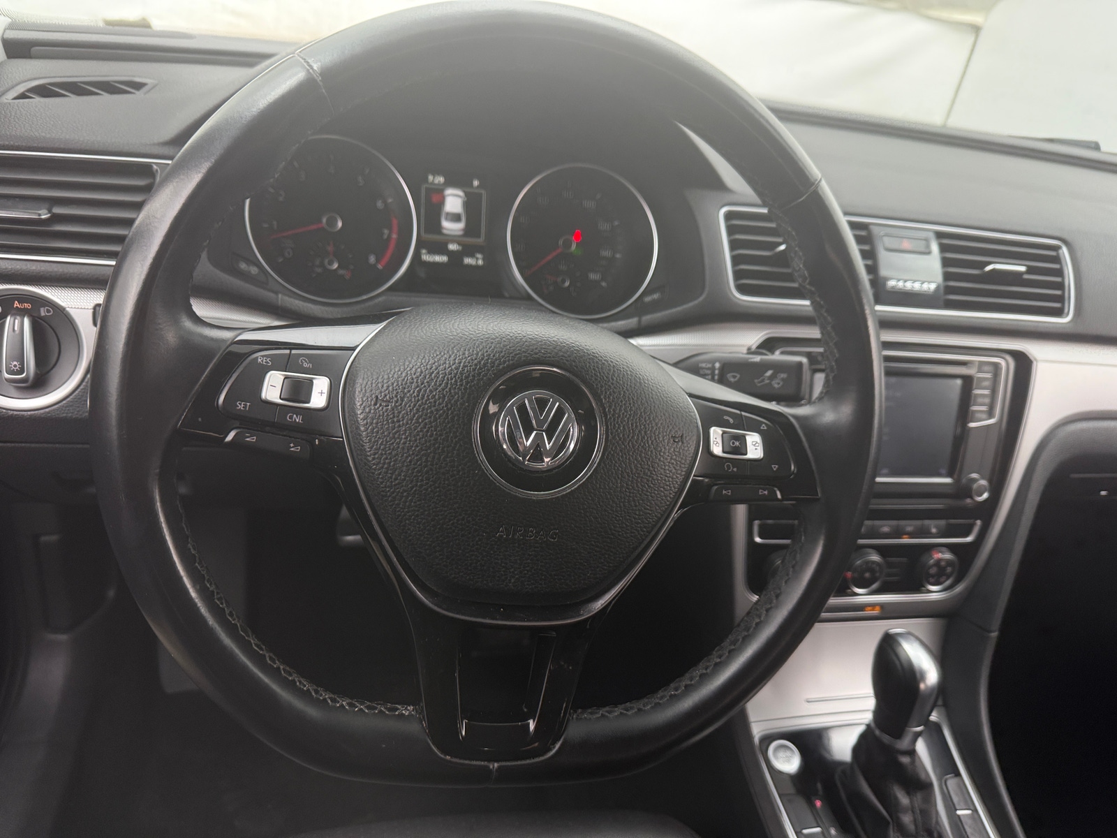 Thumbnail: 2019 Volkswagen Passat - 5