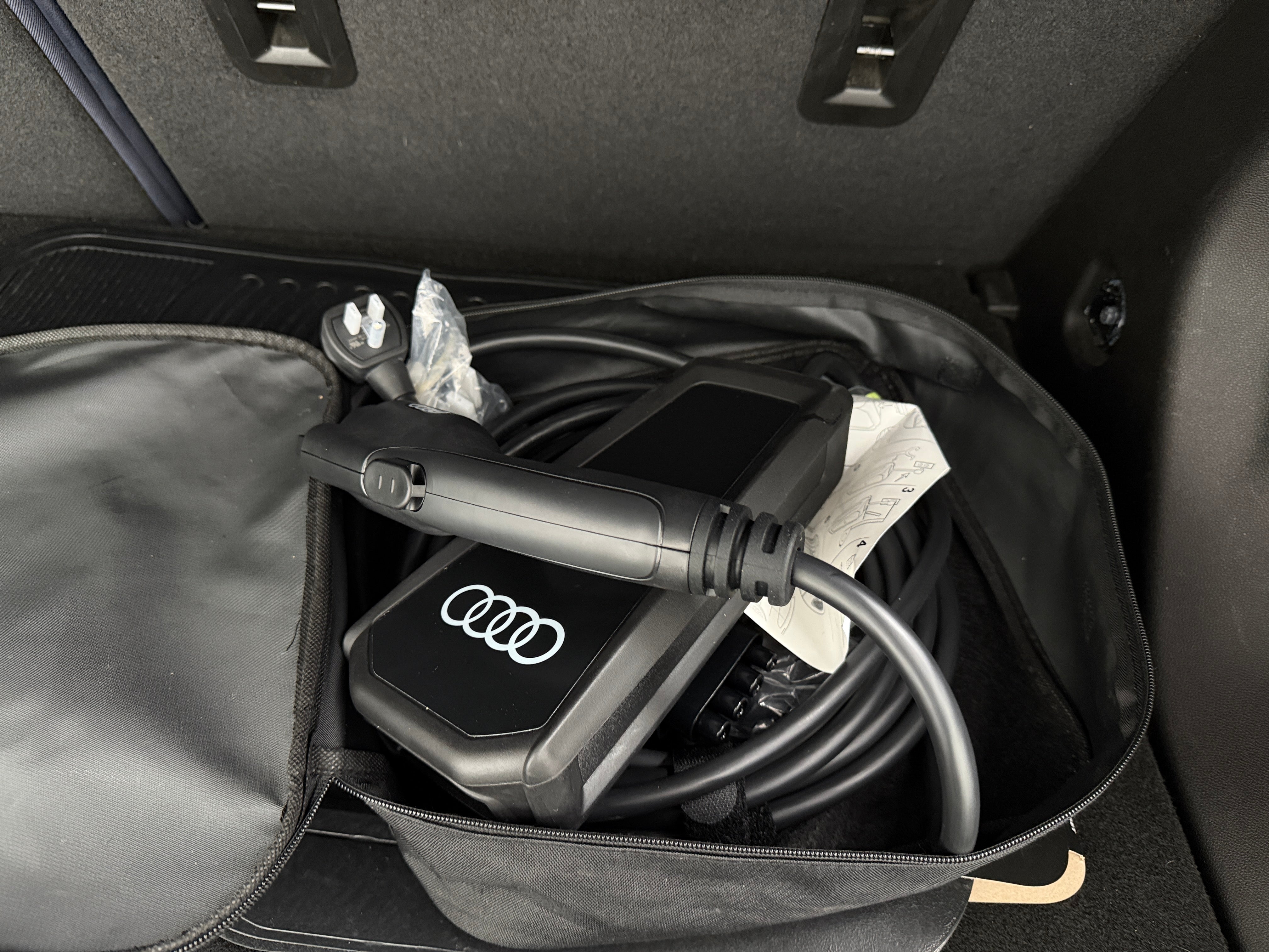 Used 2022 Chevrolet Bolt EUV Premier with VIN 1G1FZ6S06N4104095 for sale in Auburn, WA