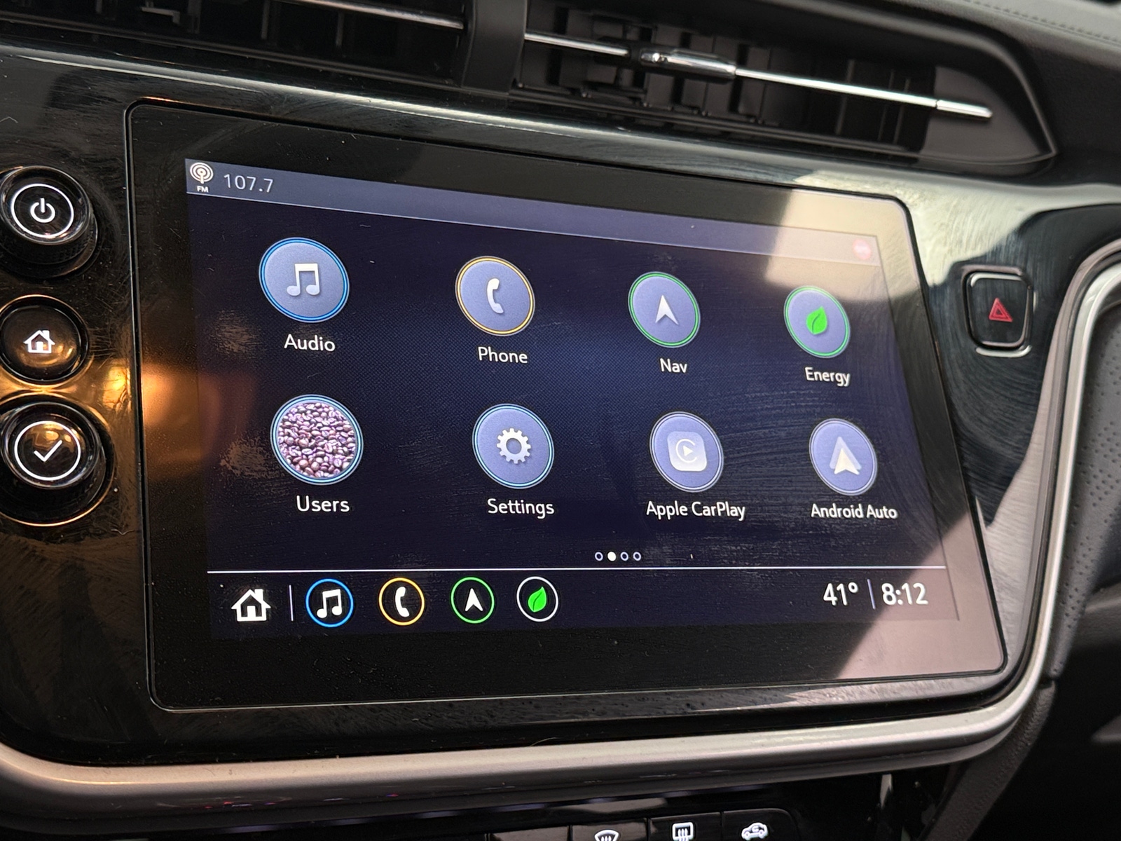 Thumbnail: 2022 Chevrolet Bolt EUV - 3