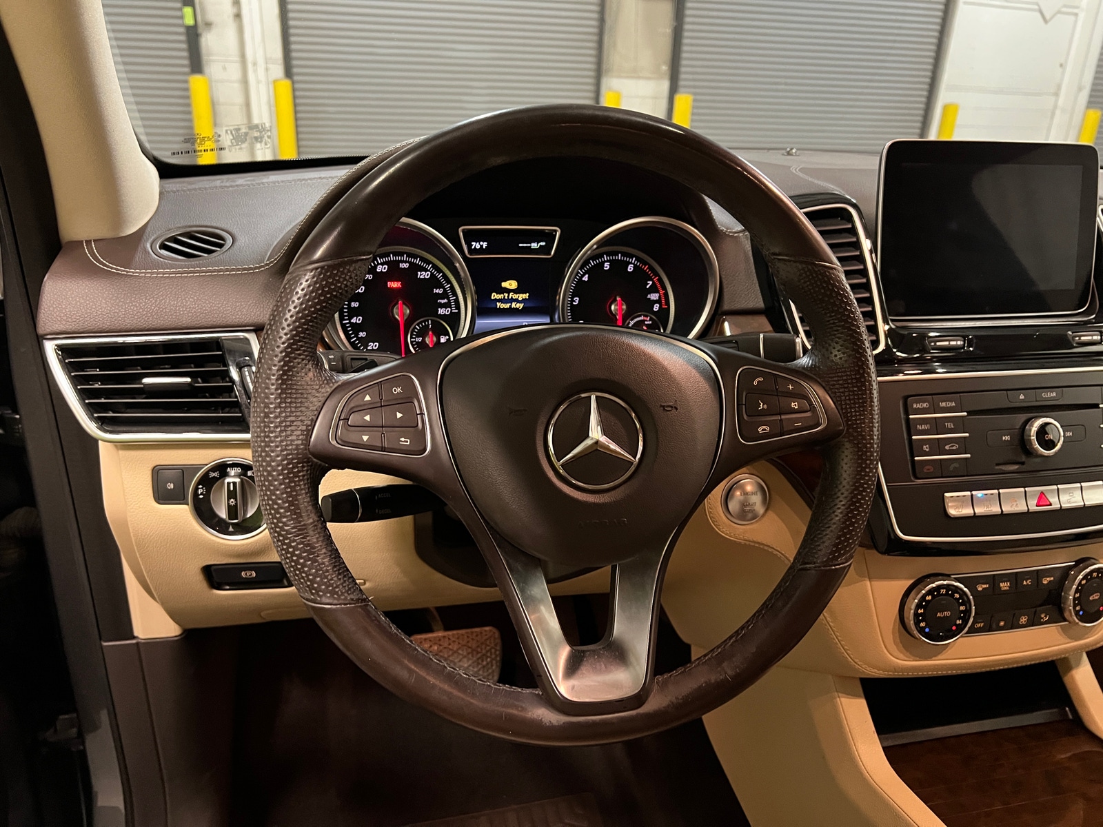 Thumbnail: 2018 Mercedes-Benz GLE - 4