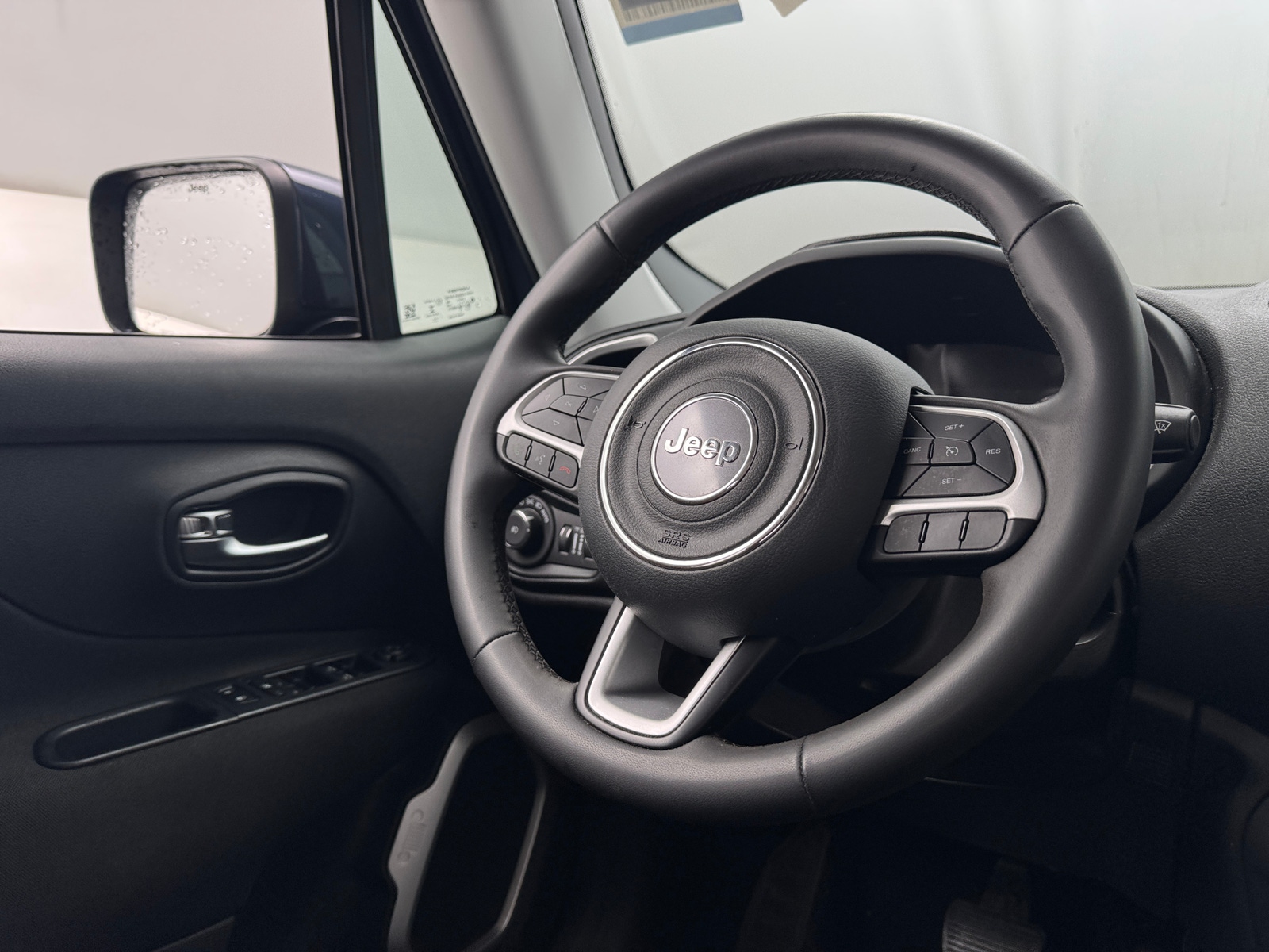 Thumbnail: 2021 Jeep Renegade - 5