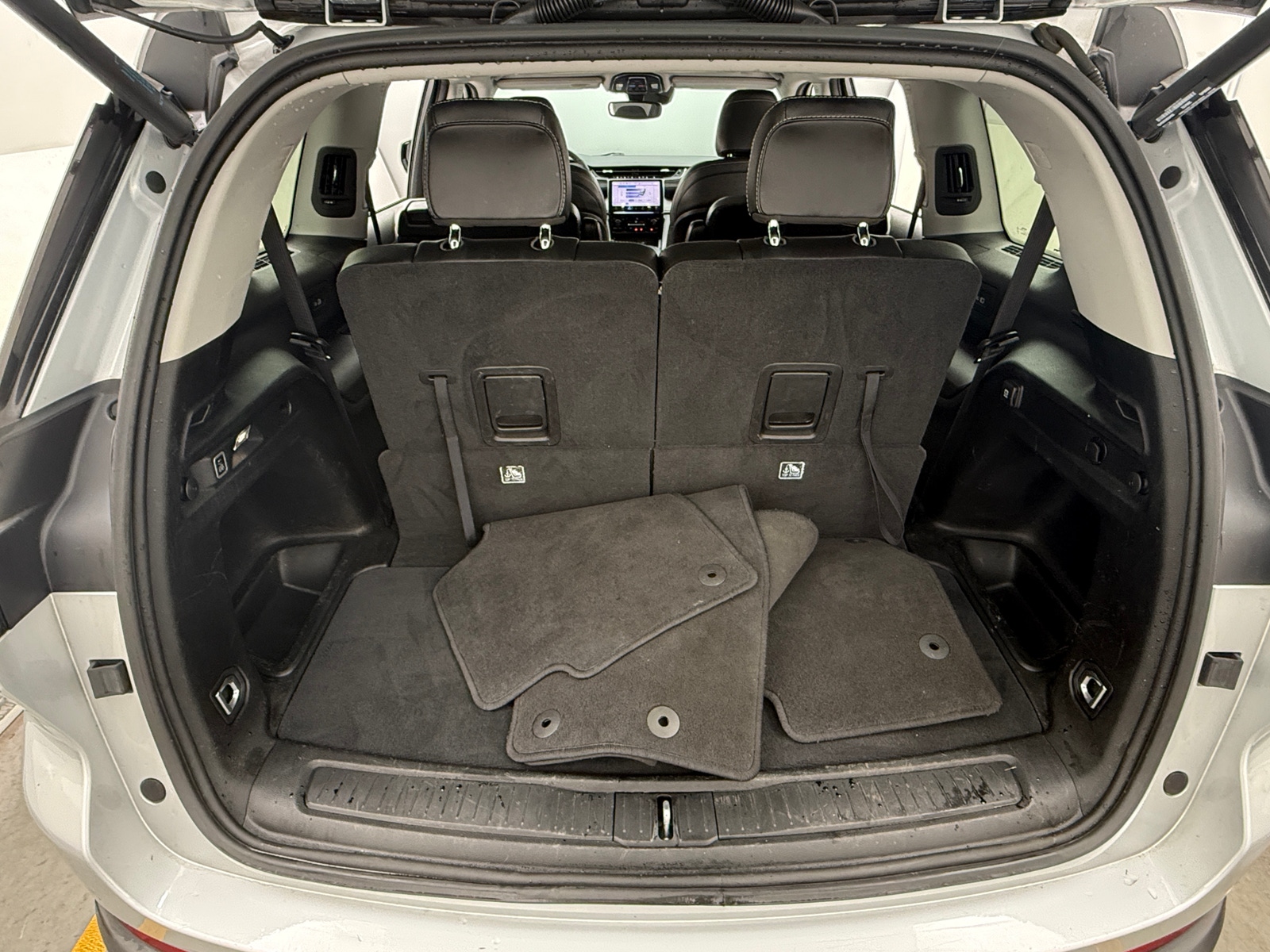 Thumbnail: 2023 Jeep Grand Cherokee L - 6