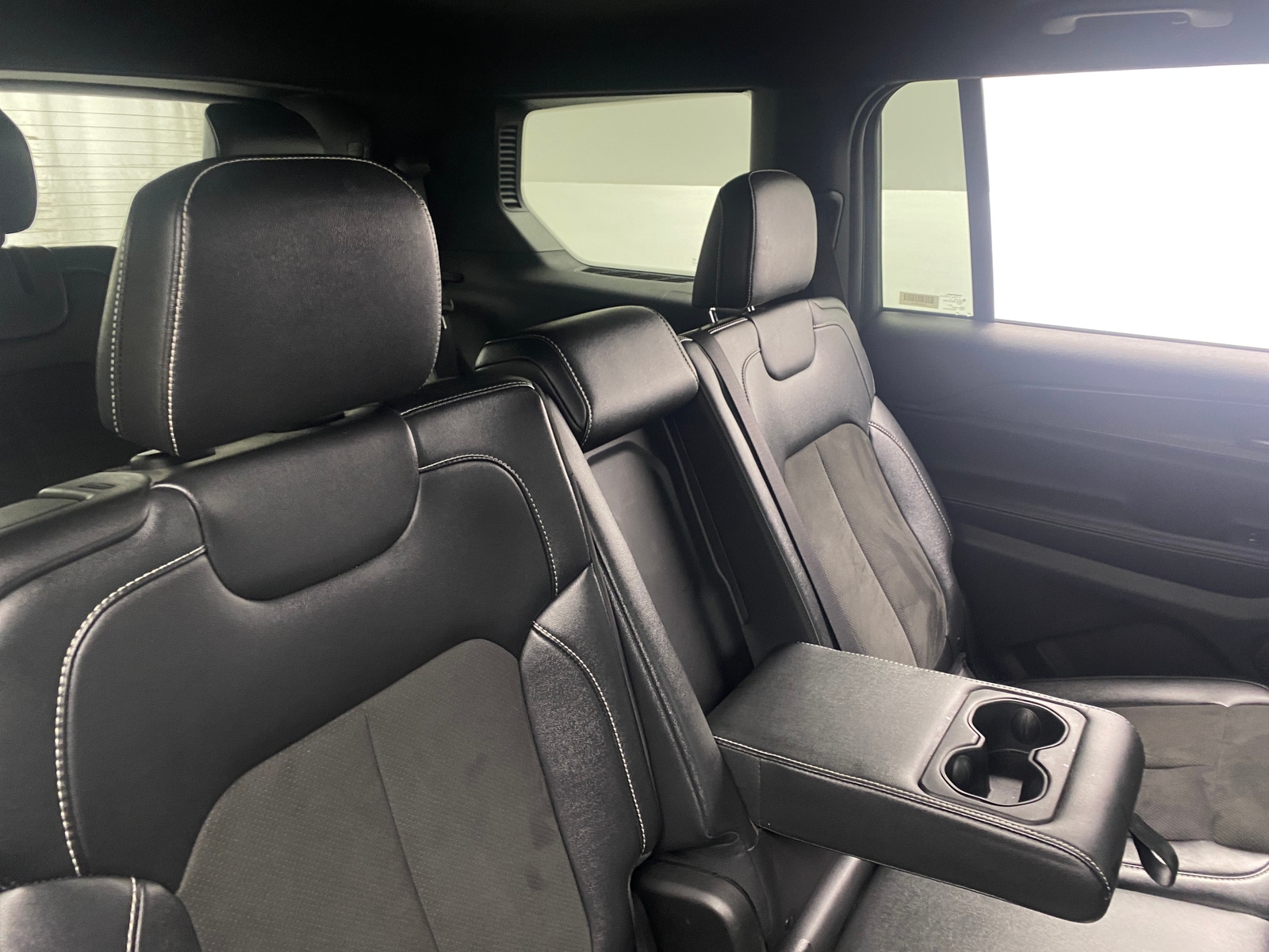 Thumbnail: 2024 Jeep Grand Cherokee L - 5