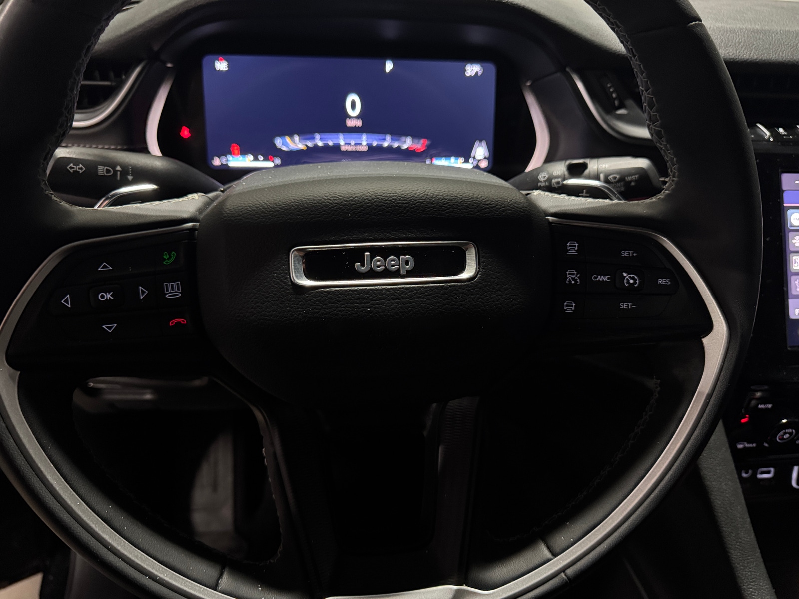 Thumbnail: 2024 Jeep Grand Cherokee L - 4