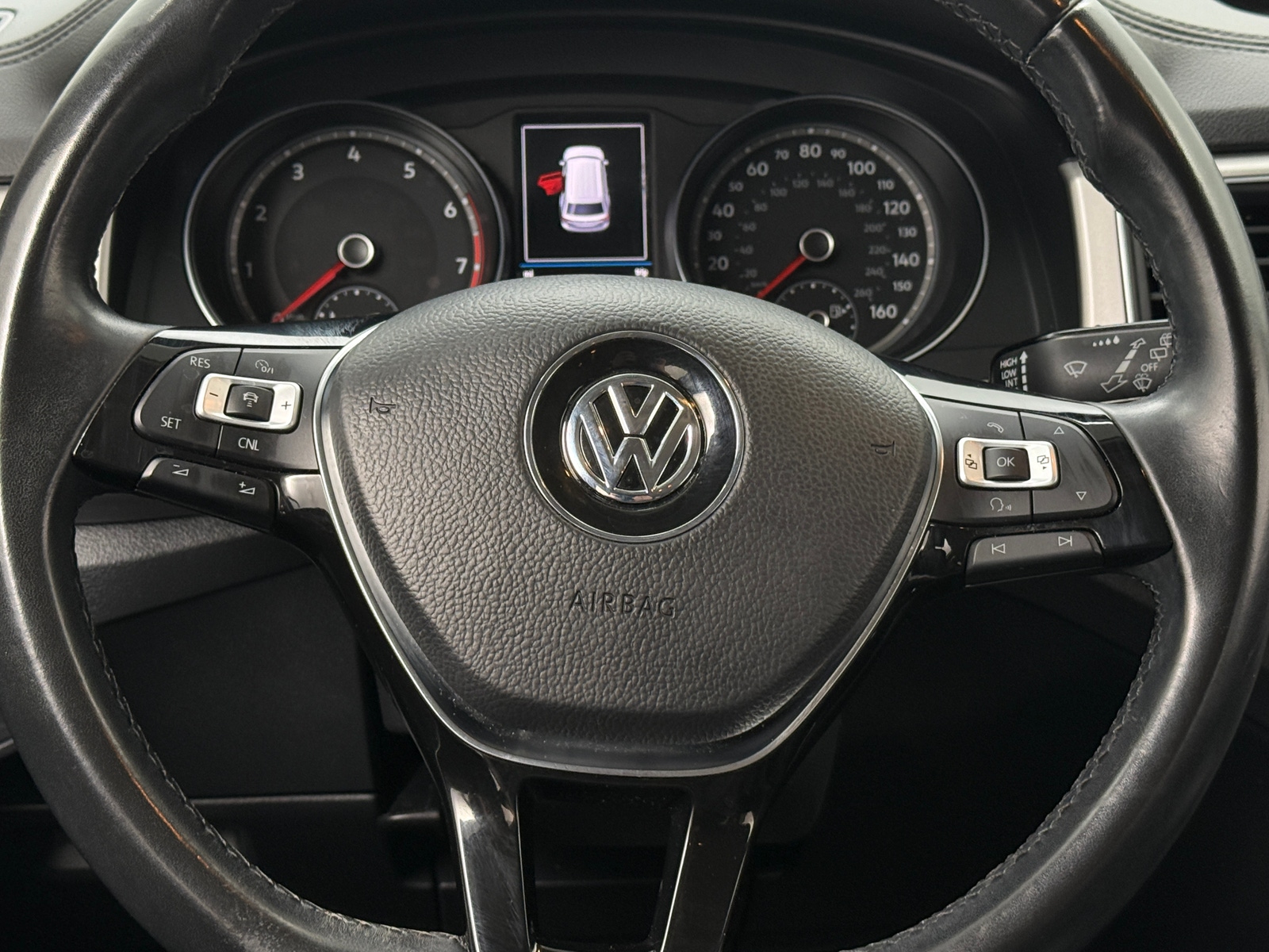 Thumbnail: 2018 Volkswagen Atlas - 4