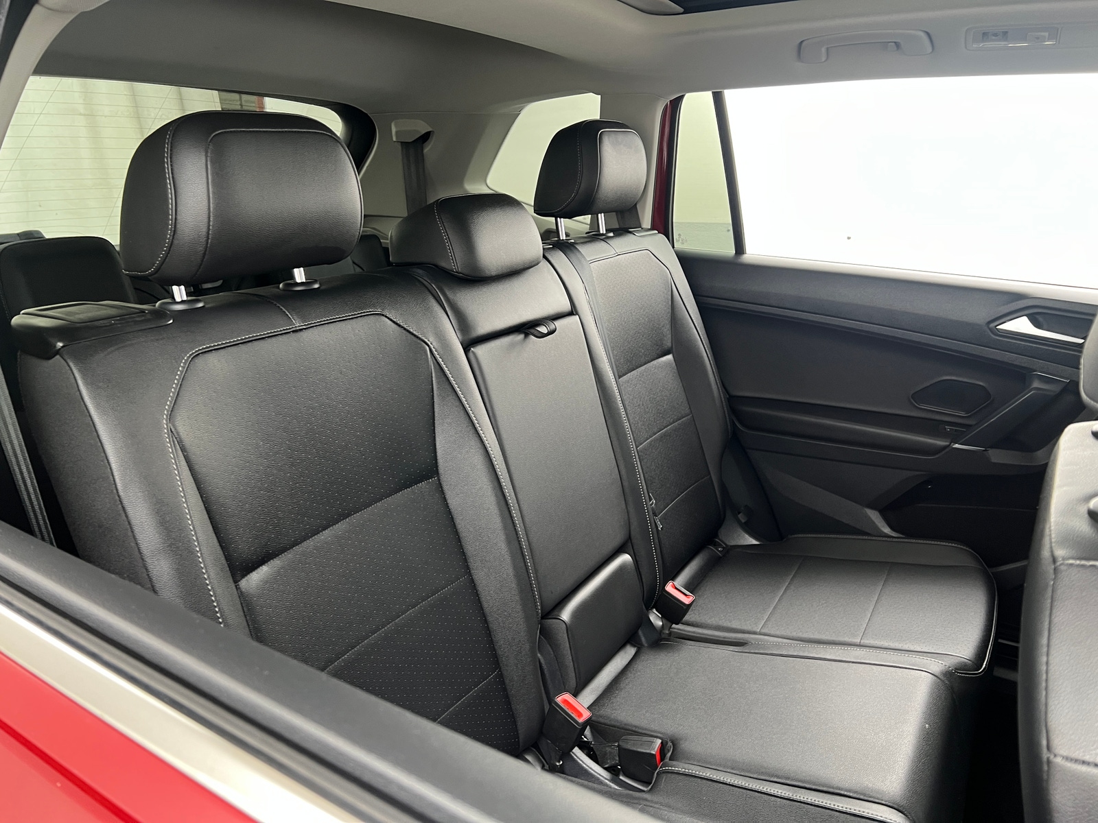 Thumbnail: 2020 Volkswagen Tiguan - 5