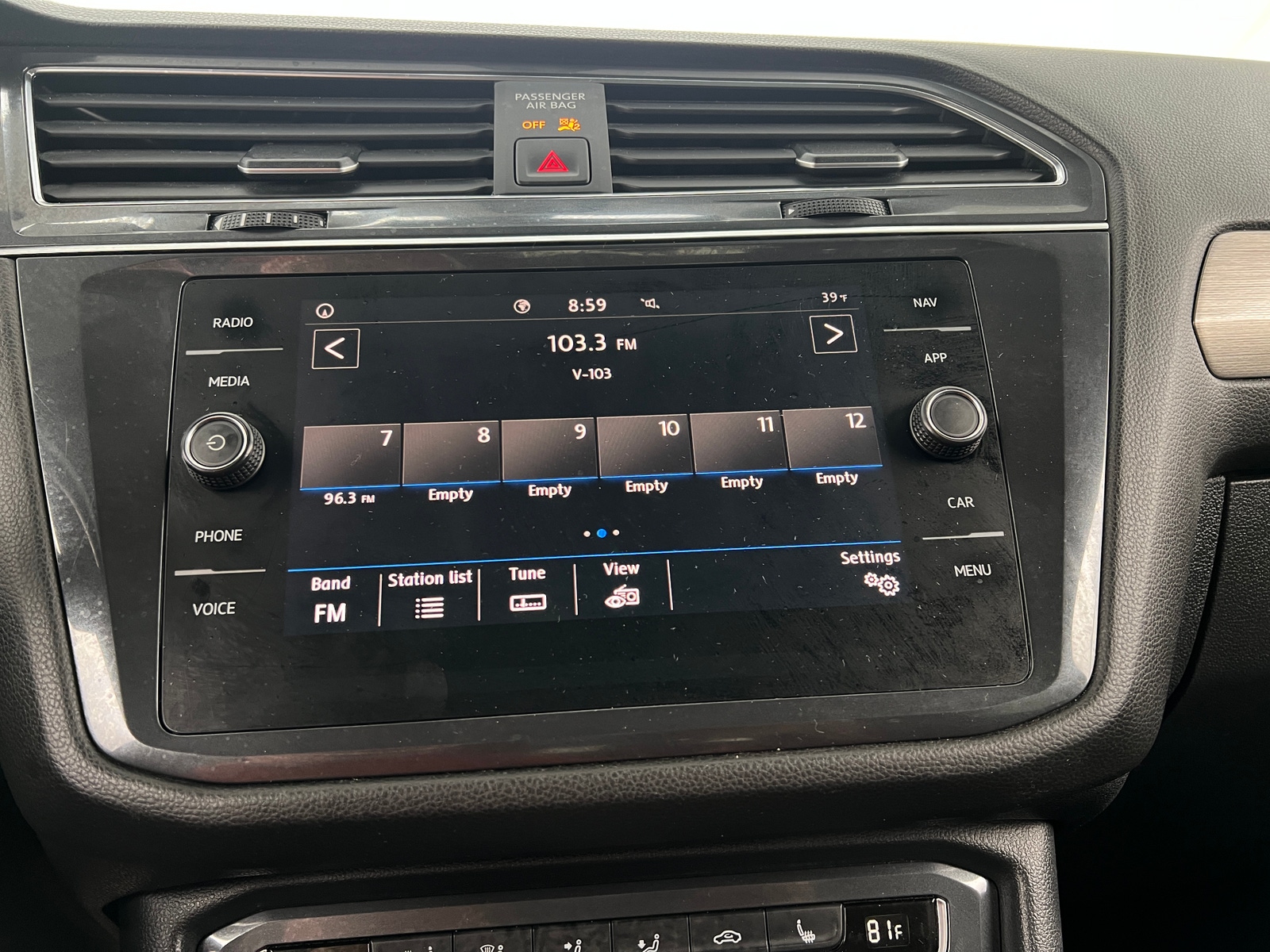 Thumbnail: 2020 Volkswagen Tiguan - 3