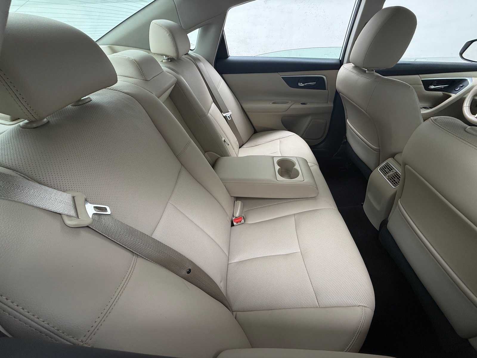 Thumbnail: 2016 Nissan Altima - 5