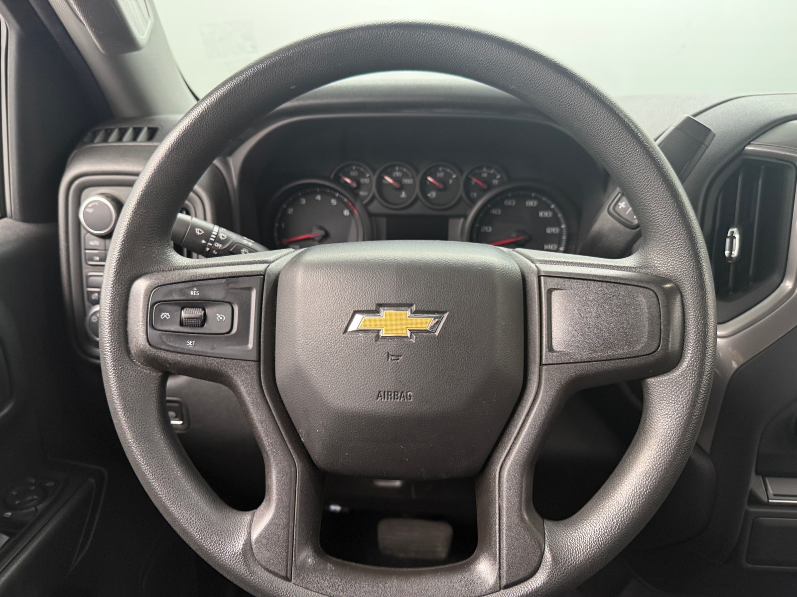 Thumbnail: 2020 Chevrolet Silverado 1500 - 5