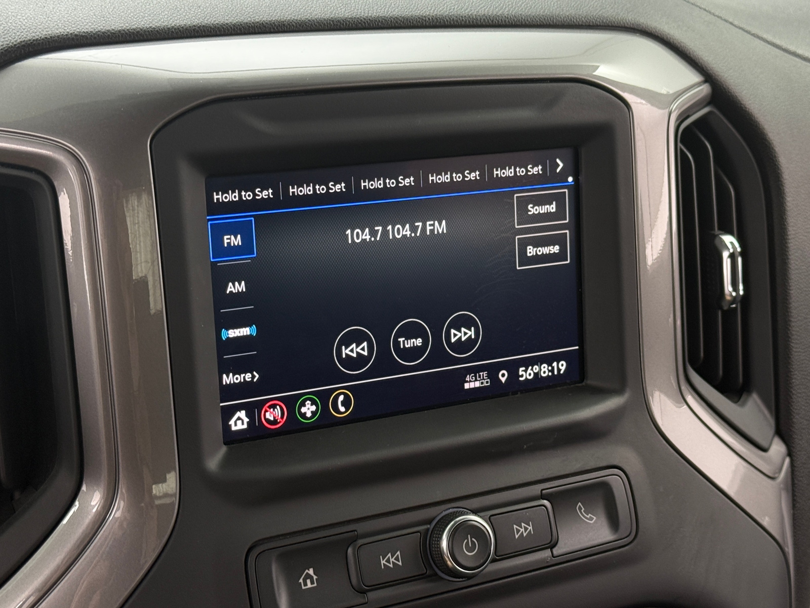 Thumbnail: 2020 Chevrolet Silverado 1500 - 4