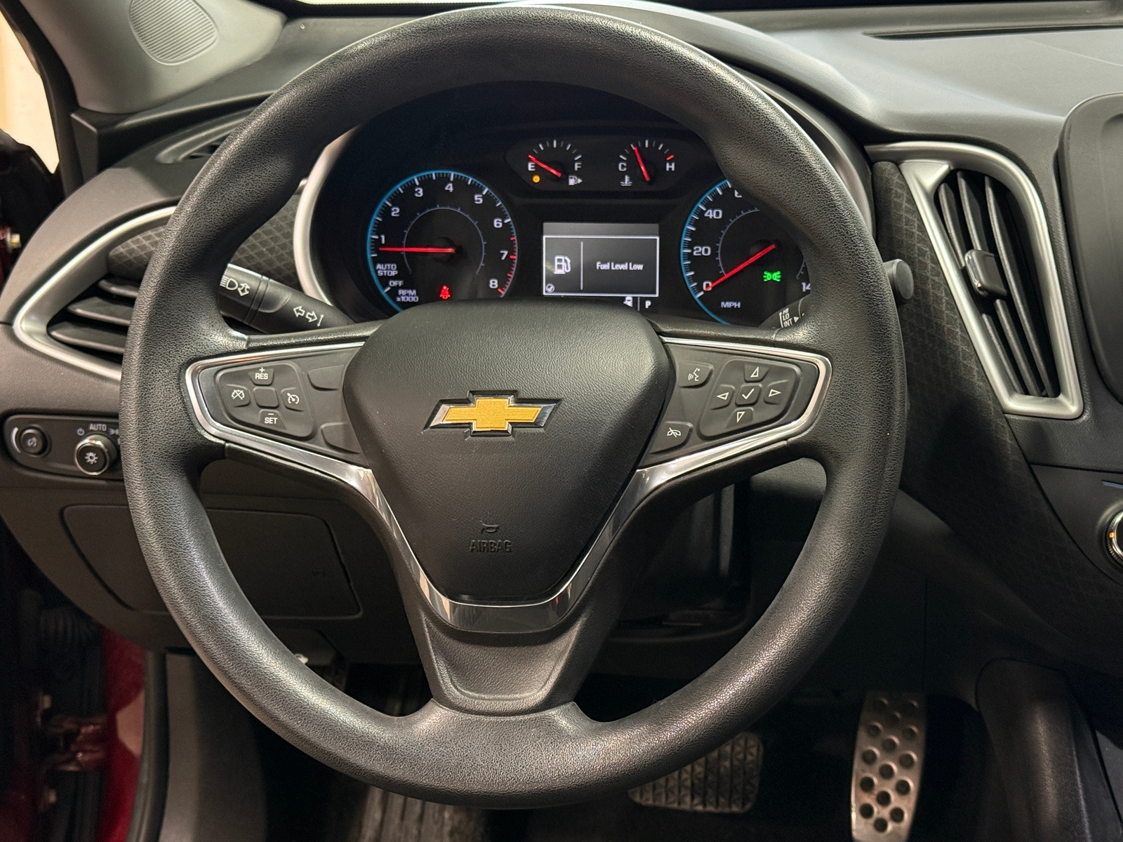 Thumbnail: 2016 Chevrolet Malibu - 5