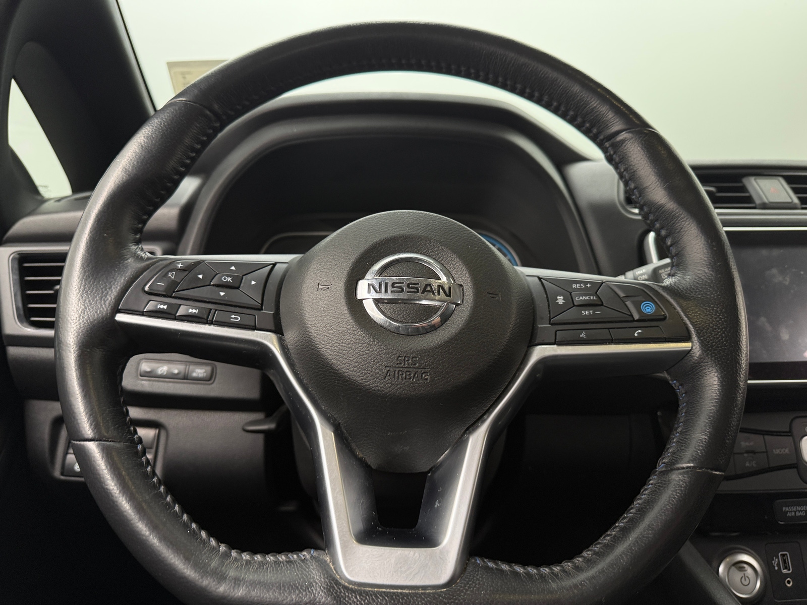 Thumbnail: 2019 Nissan Leaf - 5