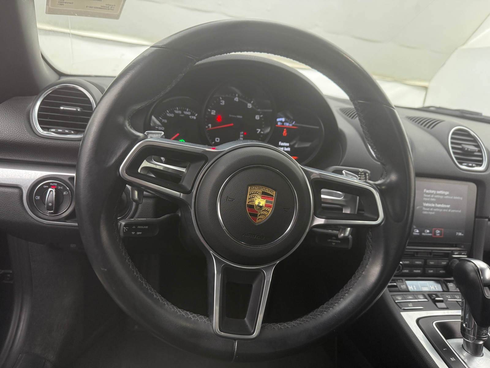 Thumbnail: 2021 Porsche 718 Boxster - 4