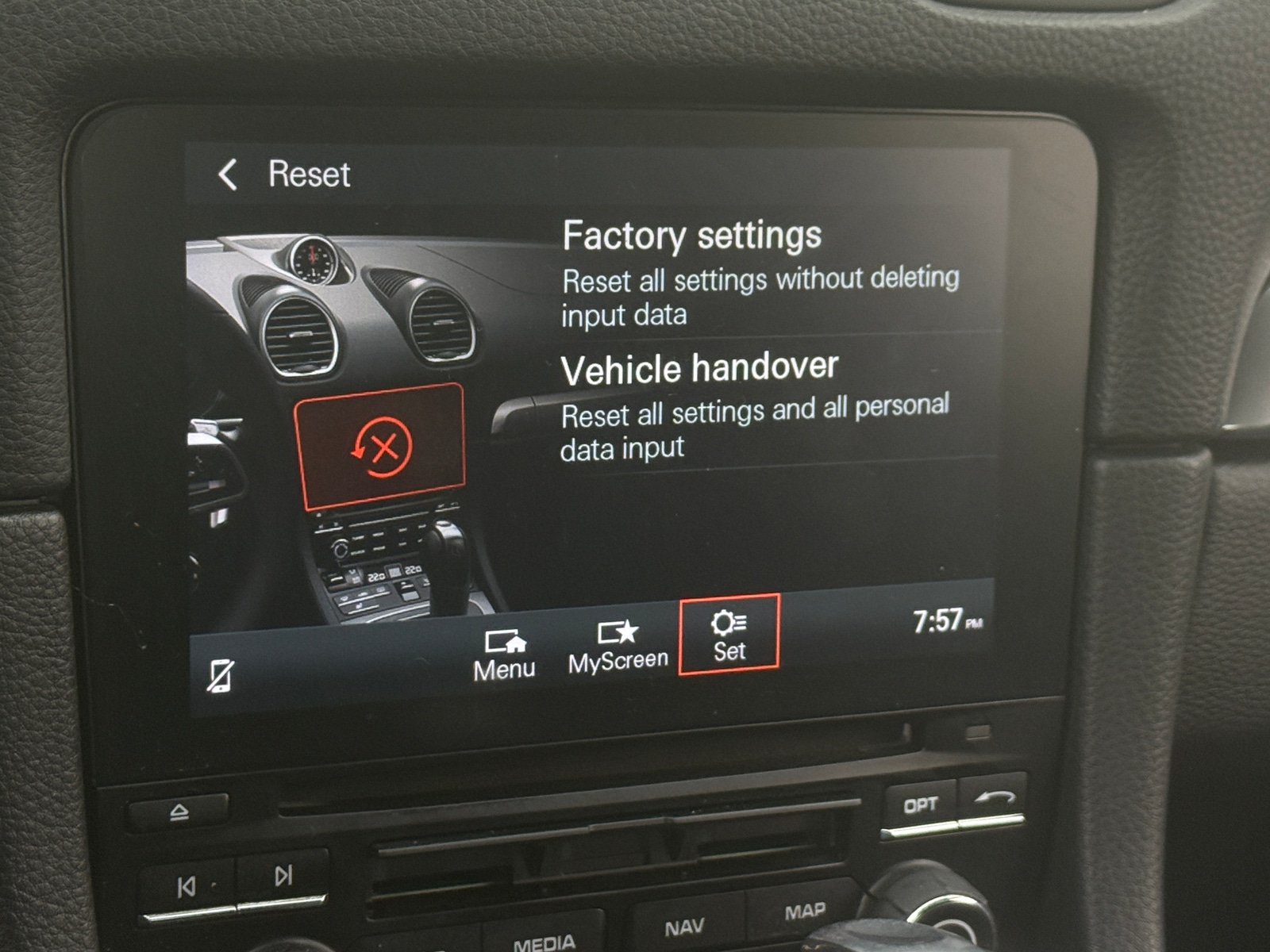 Thumbnail: 2021 Porsche 718 Boxster - 3