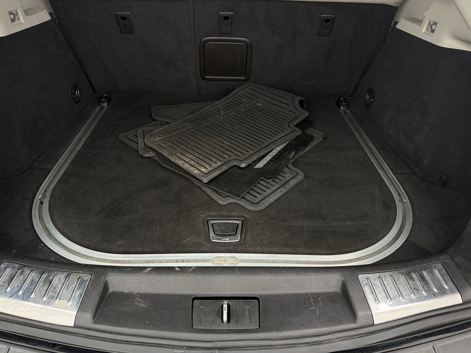 Thumbnail: 2016 Cadillac SRX - 6