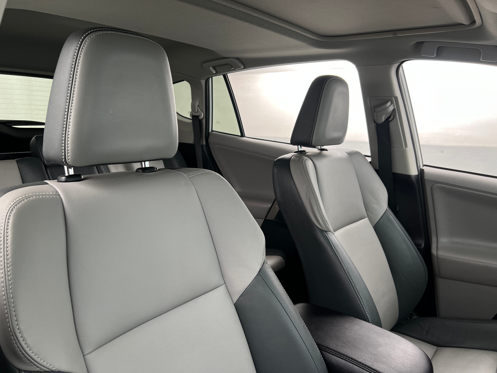 Thumbnail: 2013 Toyota RAV4 - 2