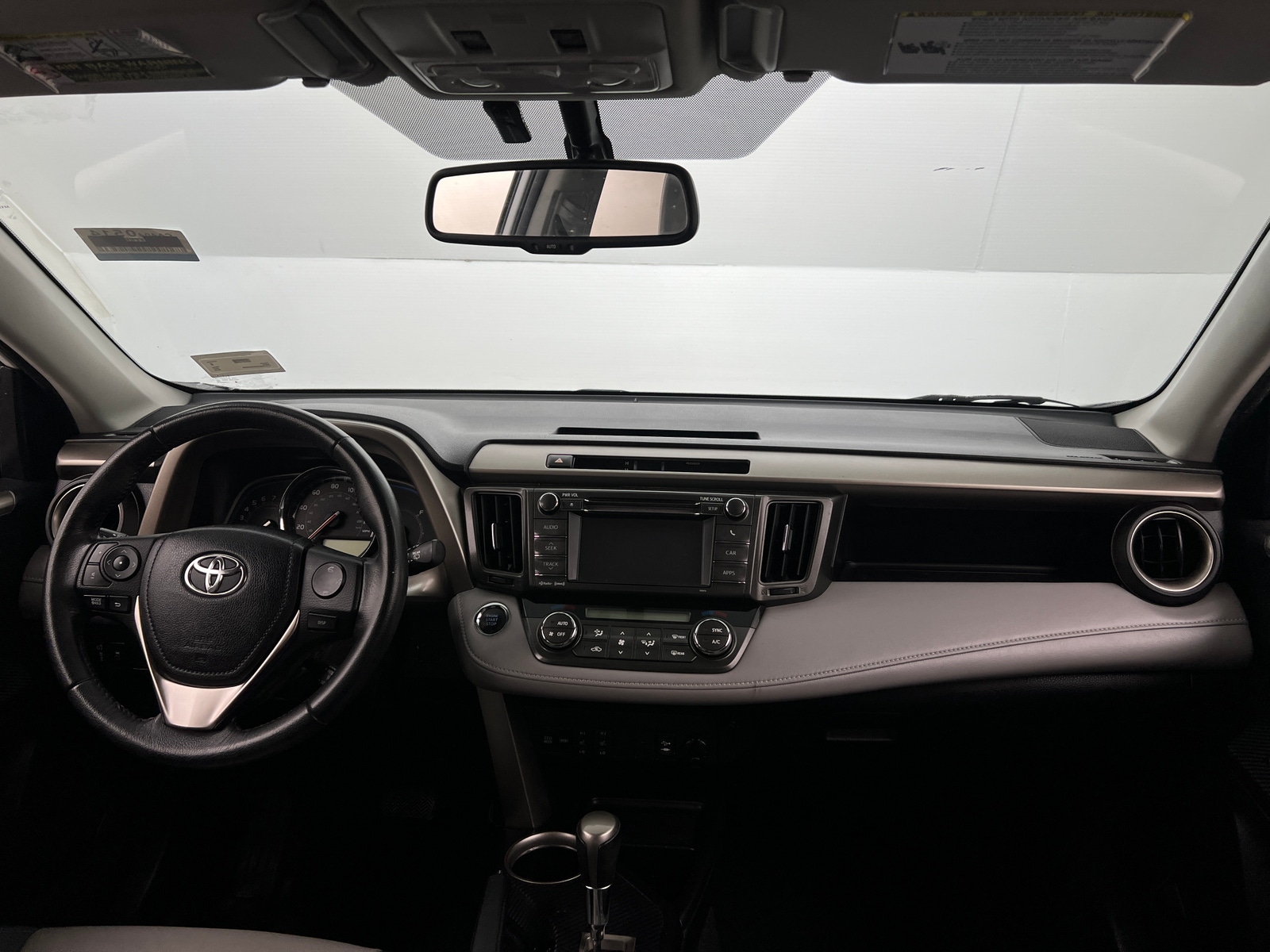 Thumbnail: 2013 Toyota RAV4 - 3