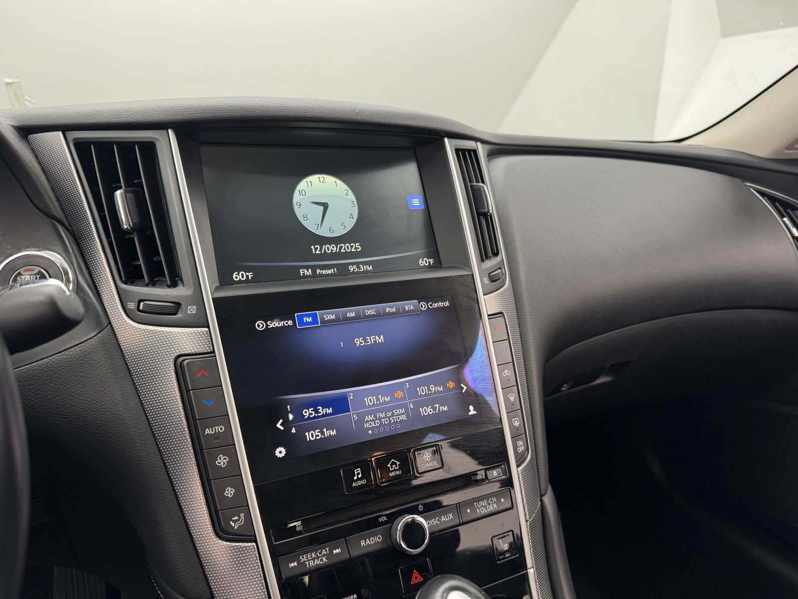 Thumbnail: 2014 INFINITI Q50 - 3