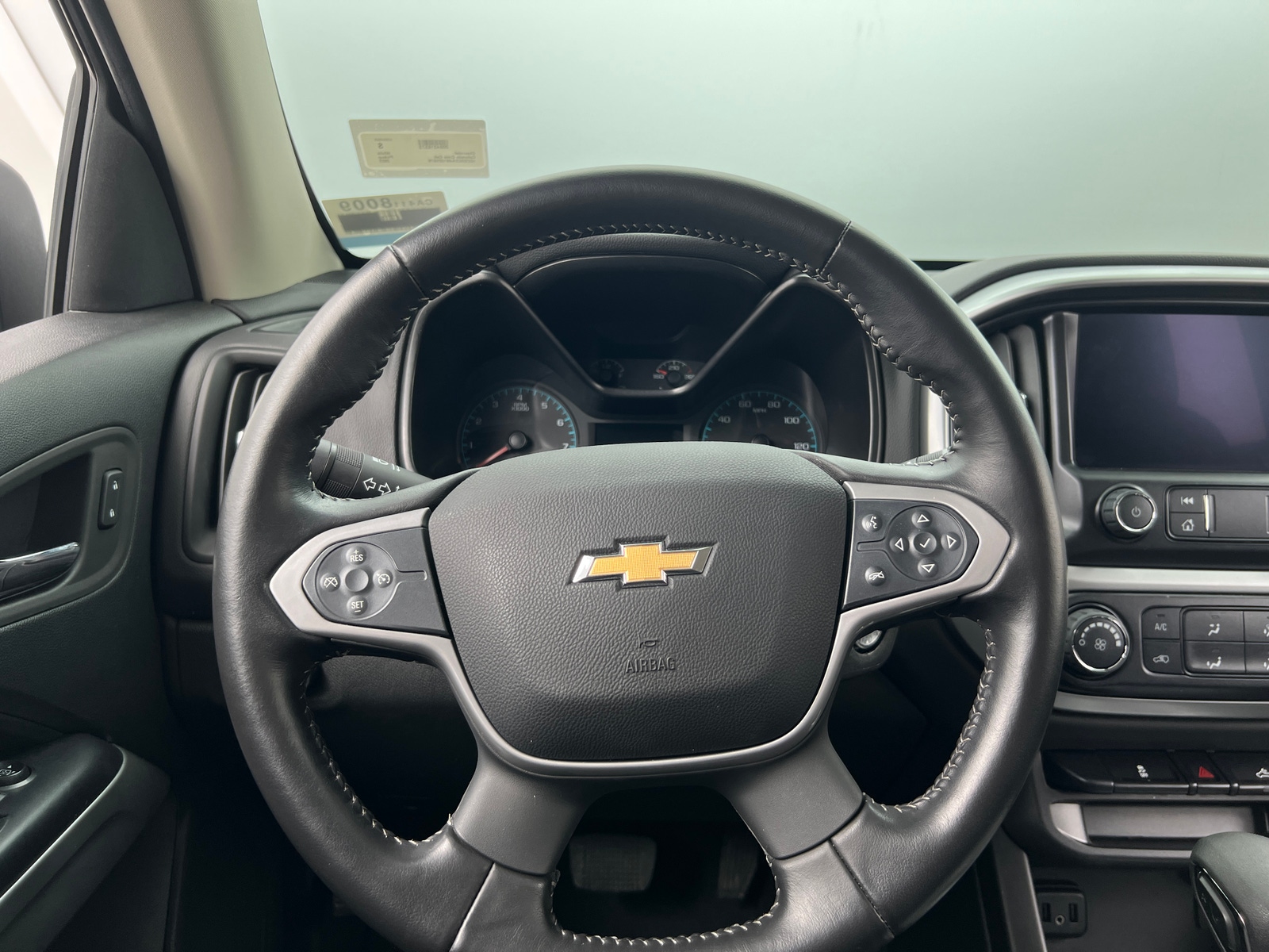 Thumbnail: 2022 Chevrolet Colorado - 4