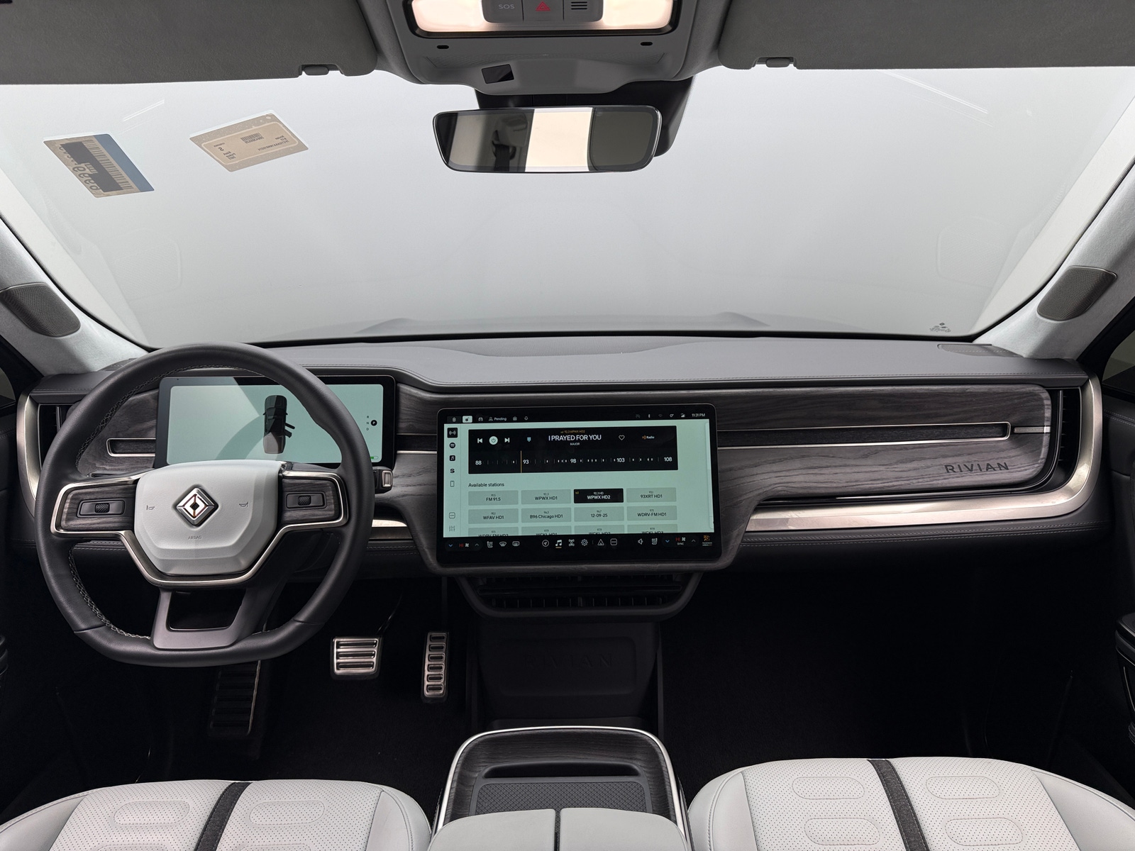 Thumbnail: 2022 Rivian R1T - 2