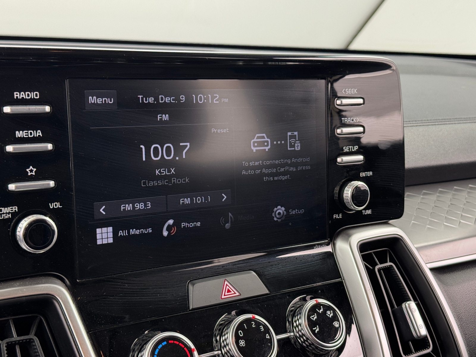 Thumbnail: 2021 Kia Sorento - 4