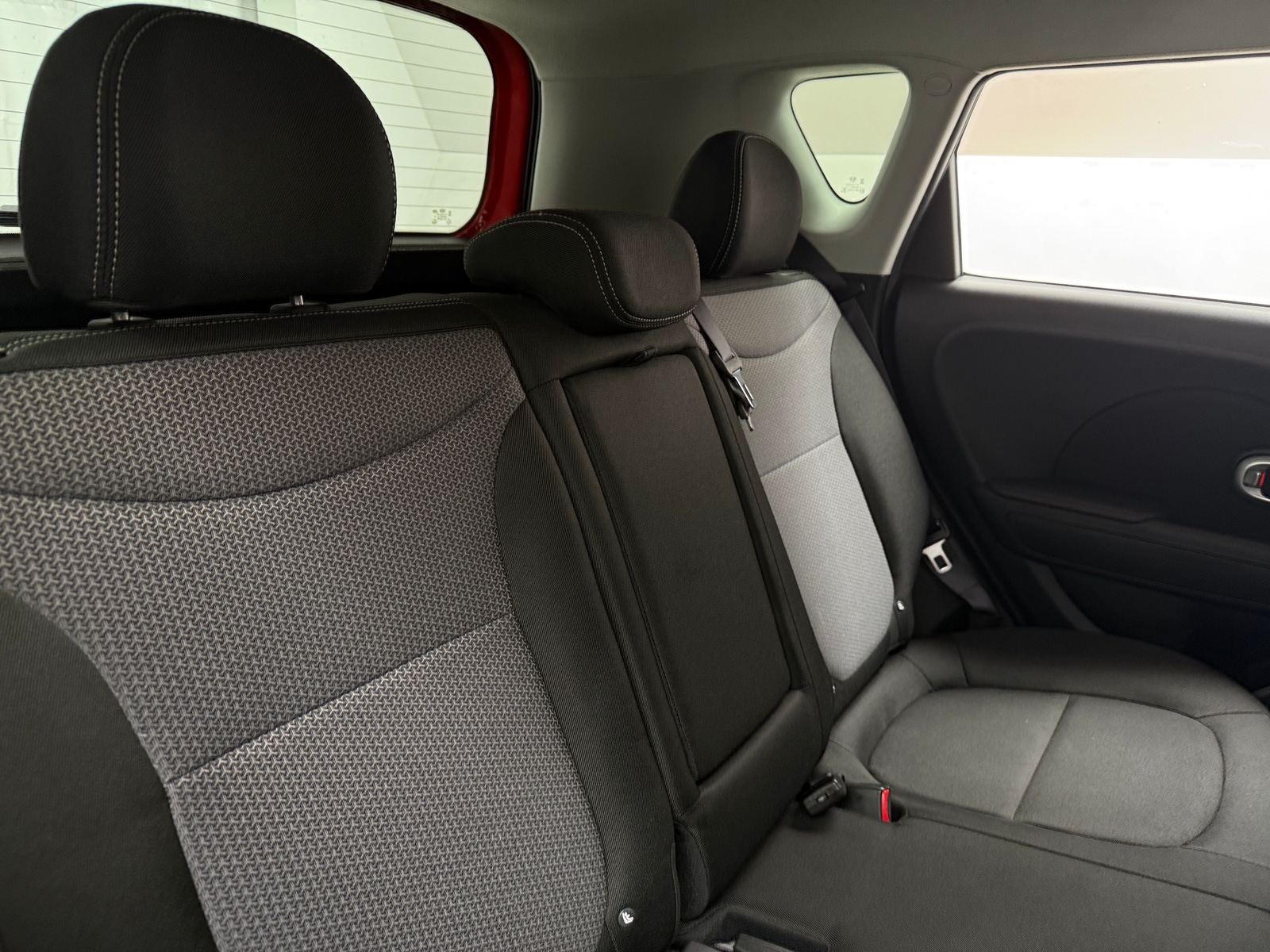 Thumbnail: 2017 Kia Soul - 6