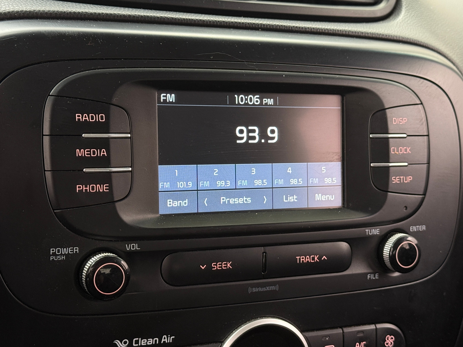 Thumbnail: 2017 Kia Soul - 4