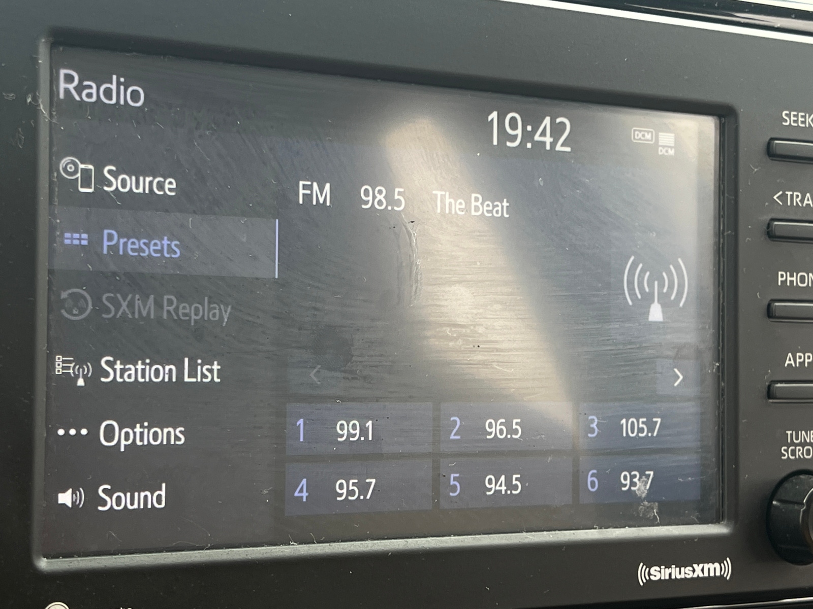 Thumbnail: 2021 Toyota RAV4 - 4