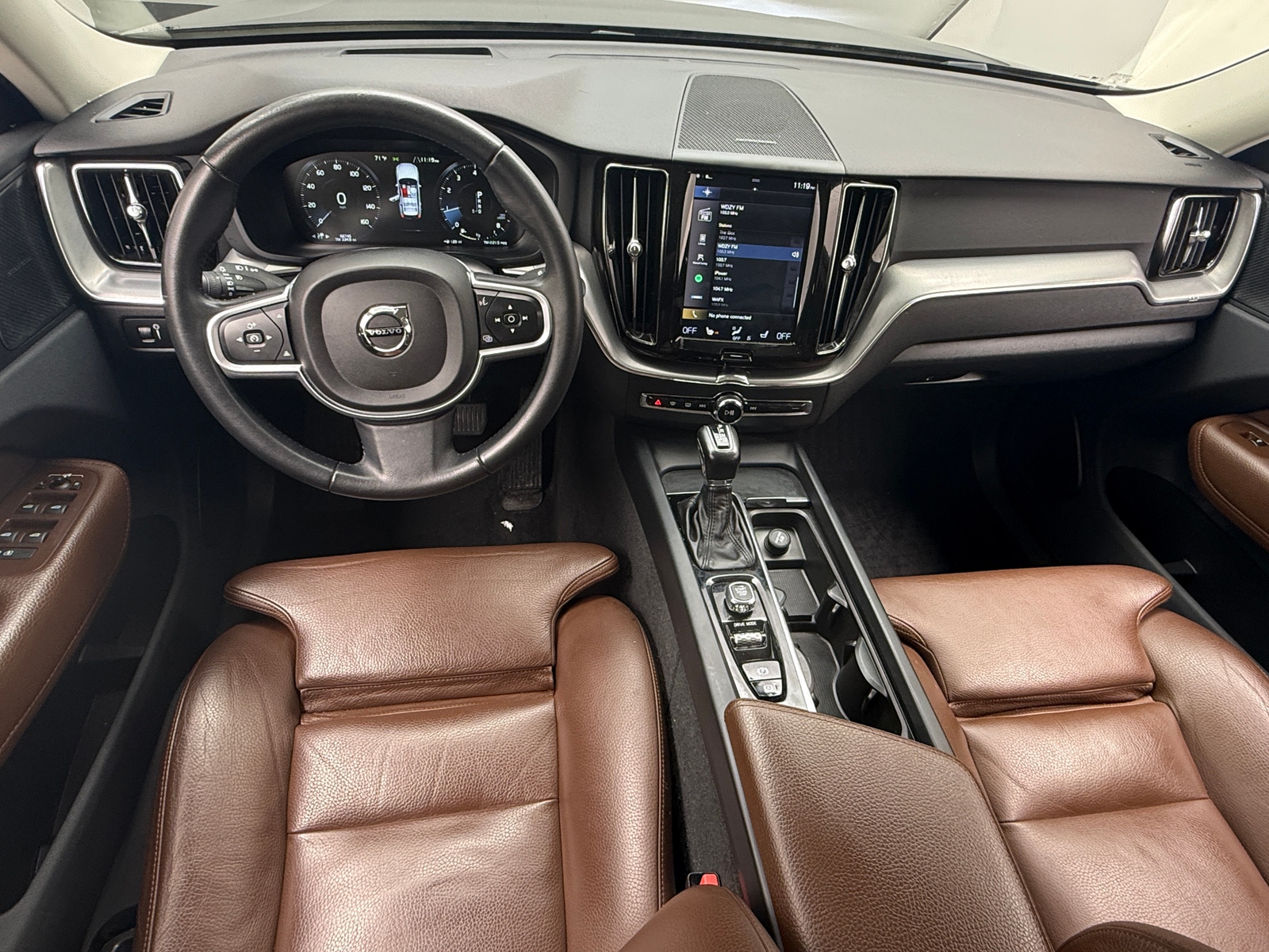 Thumbnail: 2019 Volvo XC60 - 2